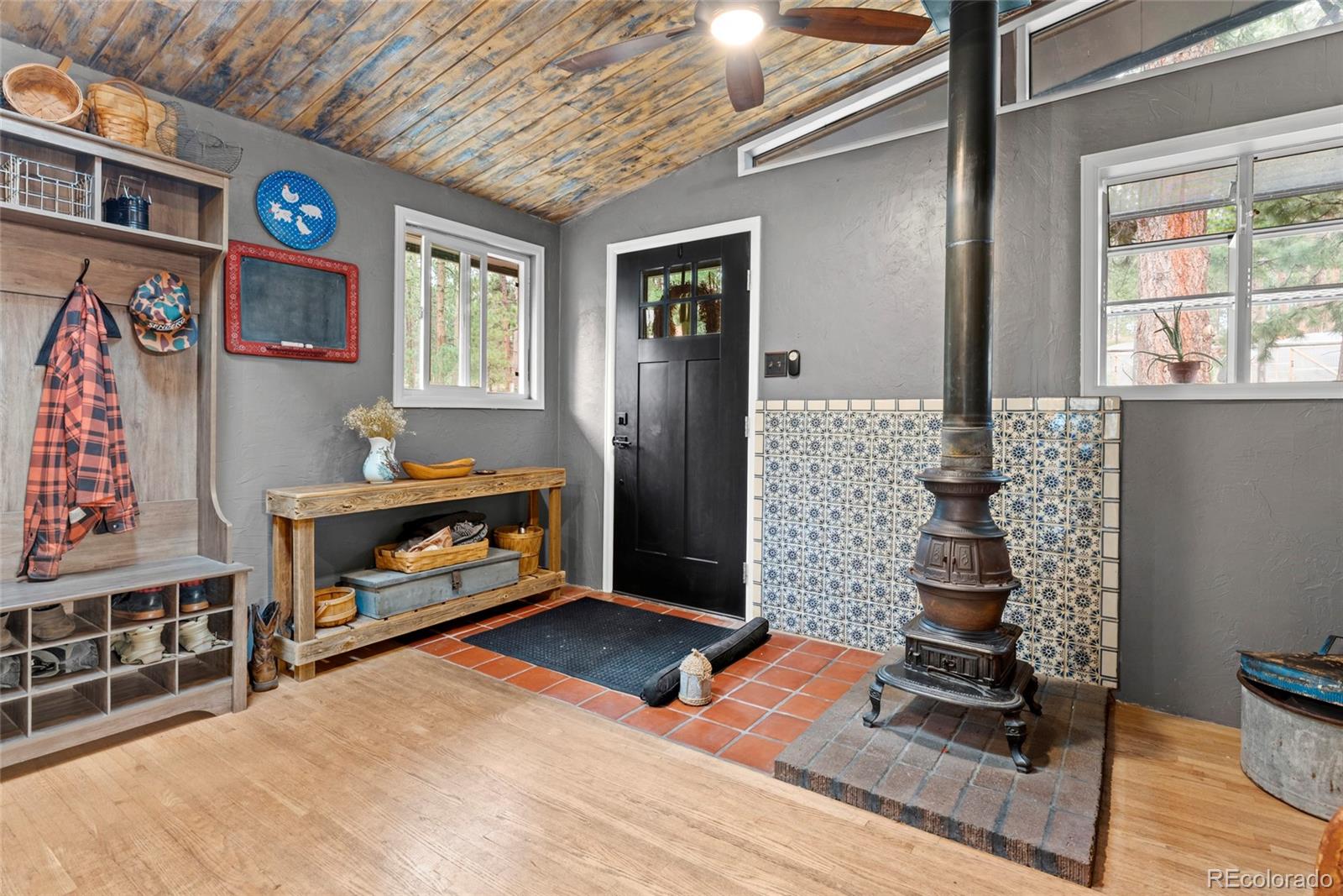 MLS Image #4 for 22937  pawnee road,indian hills, Colorado