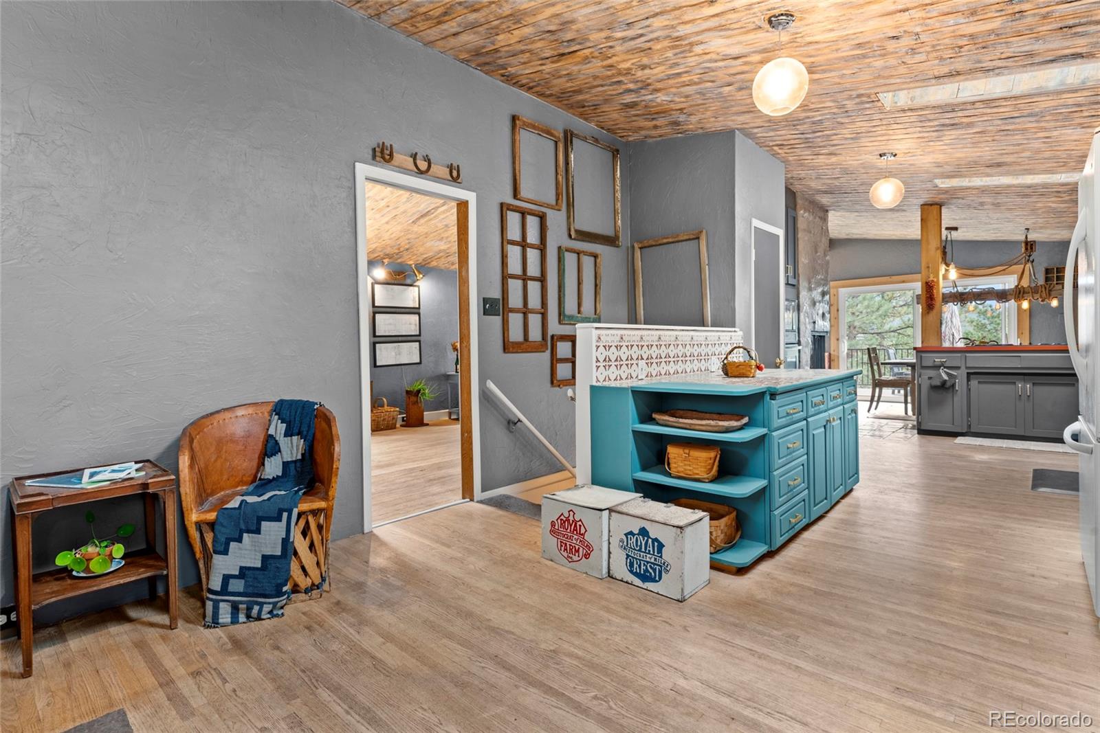 MLS Image #5 for 22937  pawnee road,indian hills, Colorado