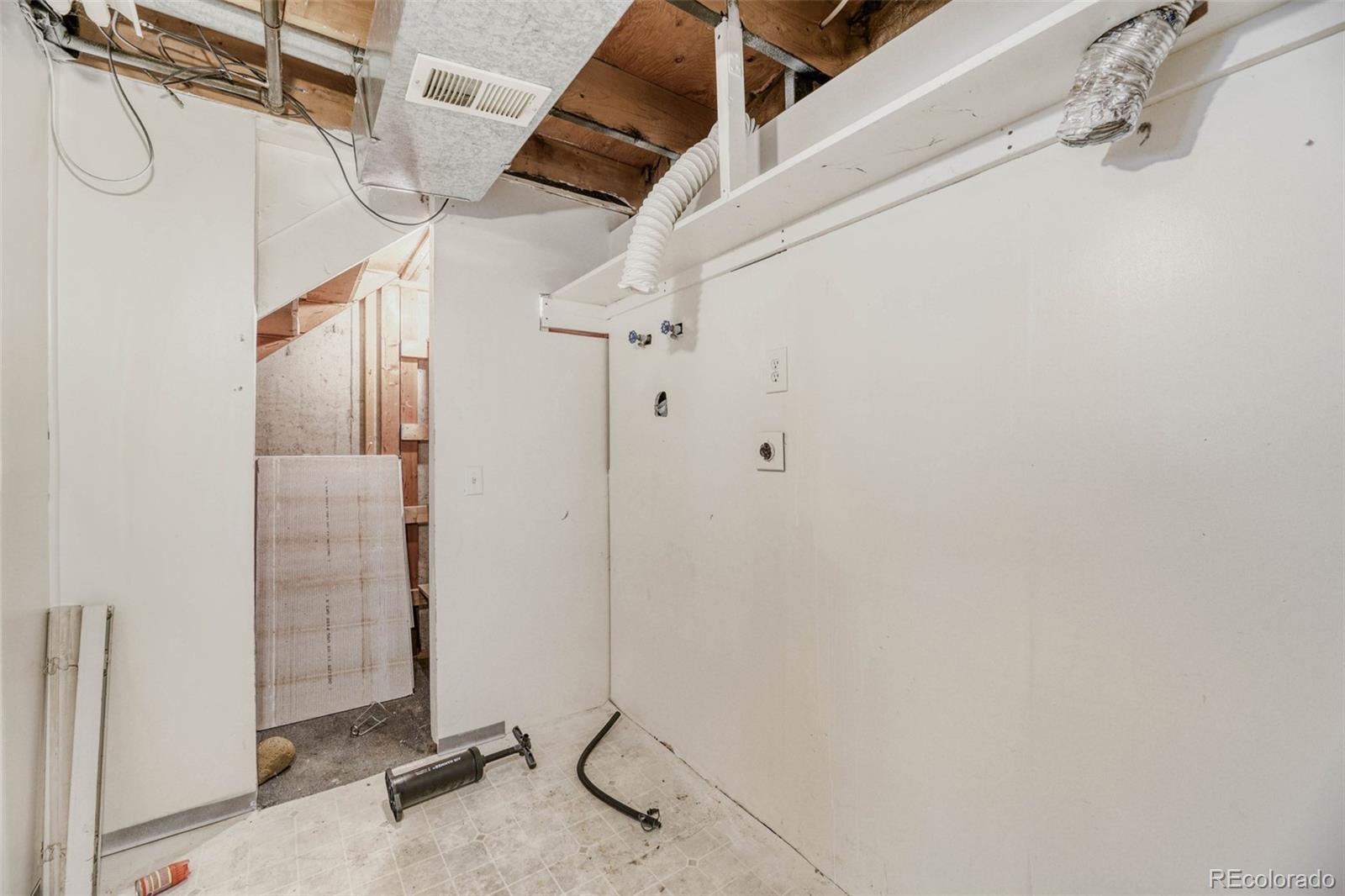 MLS Image #33 for 3584 s olathe way,aurora, Colorado