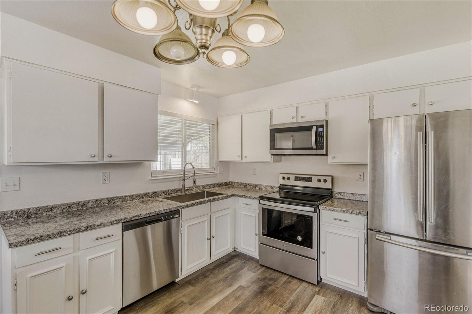 MLS Image #4 for 3584 s olathe way,aurora, Colorado