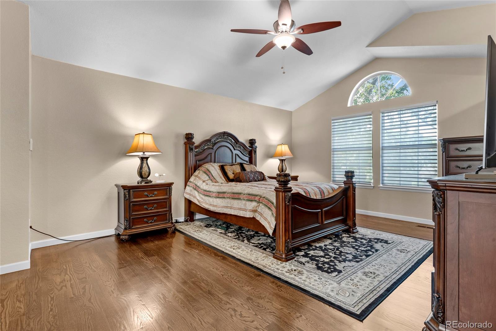 MLS Image #11 for 438 w jamison place,littleton, Colorado