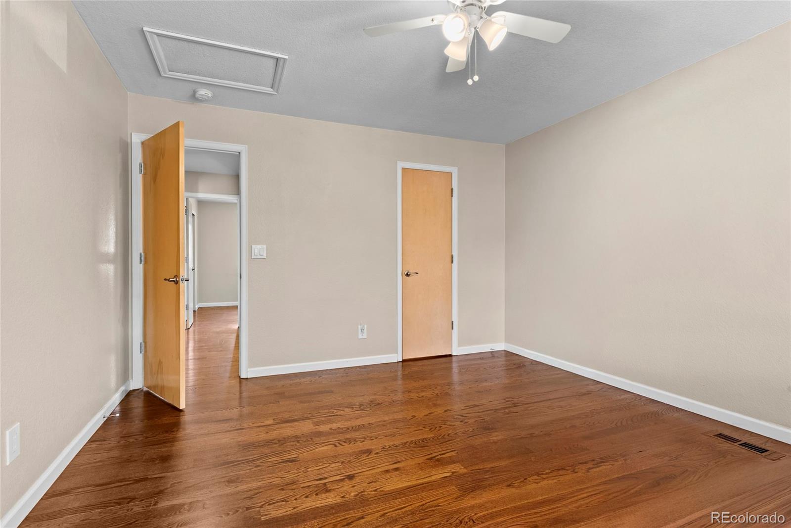 MLS Image #16 for 438 w jamison place,littleton, Colorado