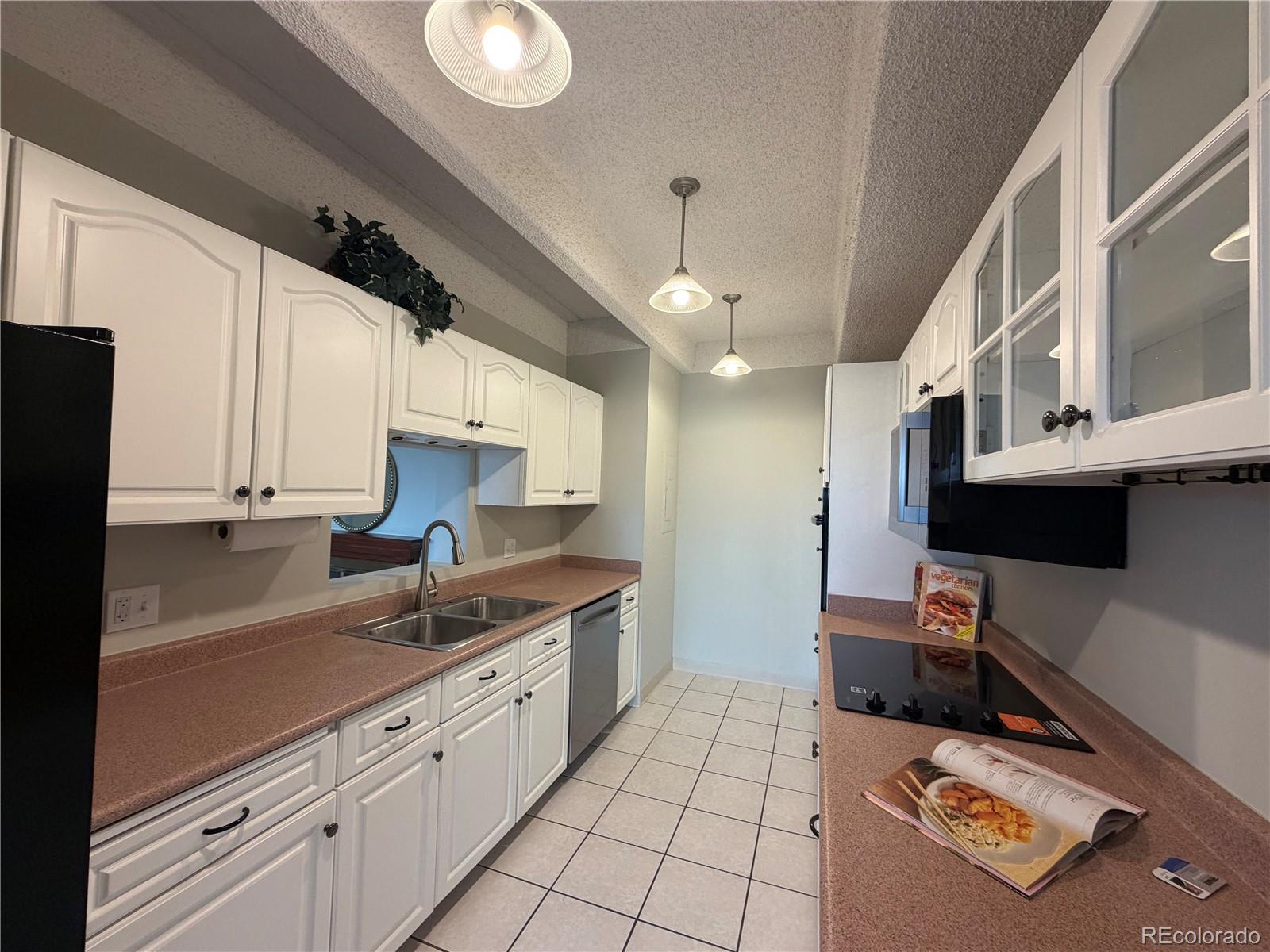 MLS Image #11 for 7865 e mississippi avenue,denver, Colorado