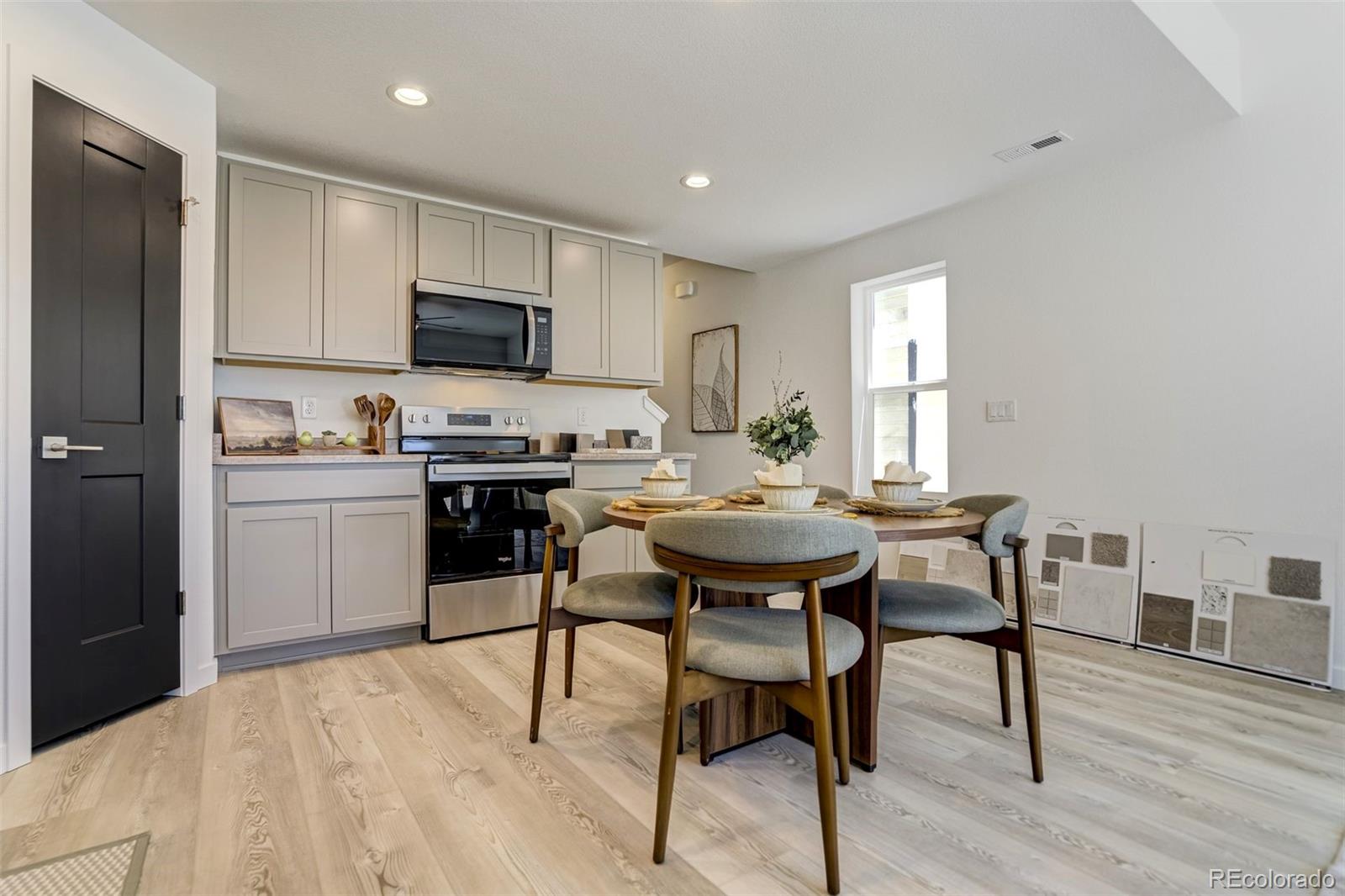 MLS Image #7 for 1881  erin loop,colorado springs, Colorado