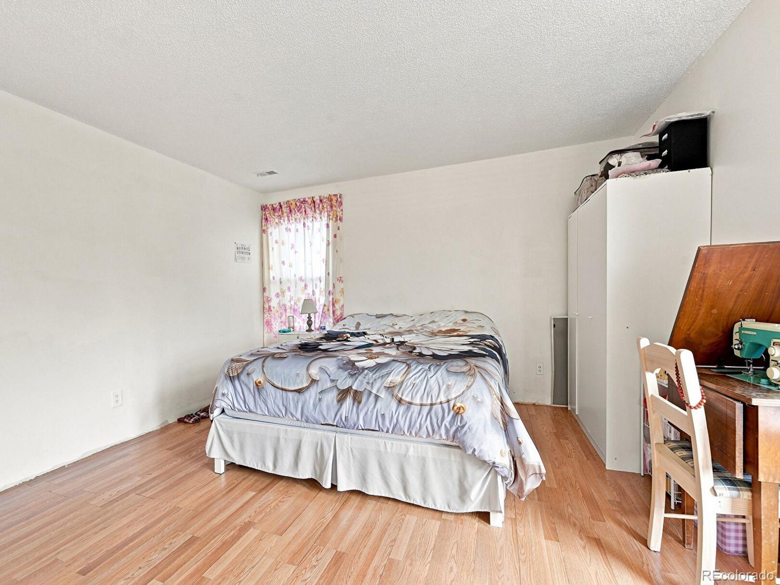 MLS Image #11 for 14499  1st. drive,aurora, Colorado