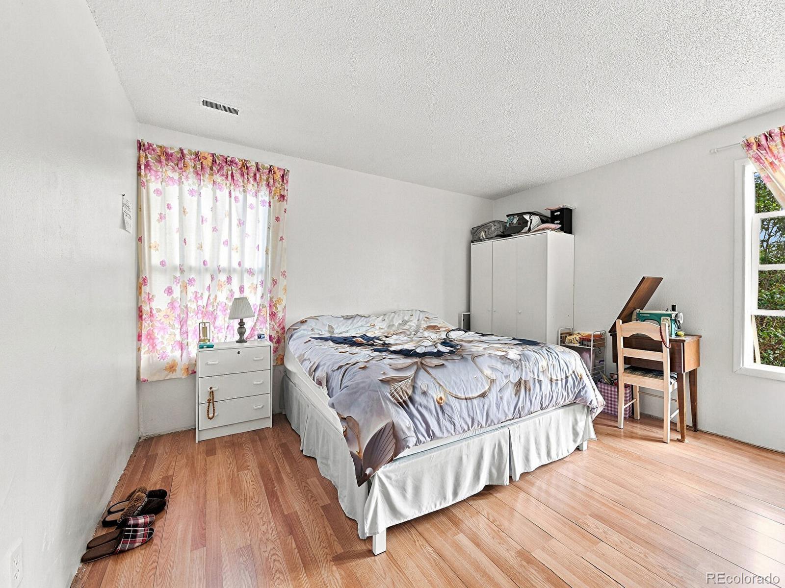 MLS Image #12 for 14499  1st. drive,aurora, Colorado