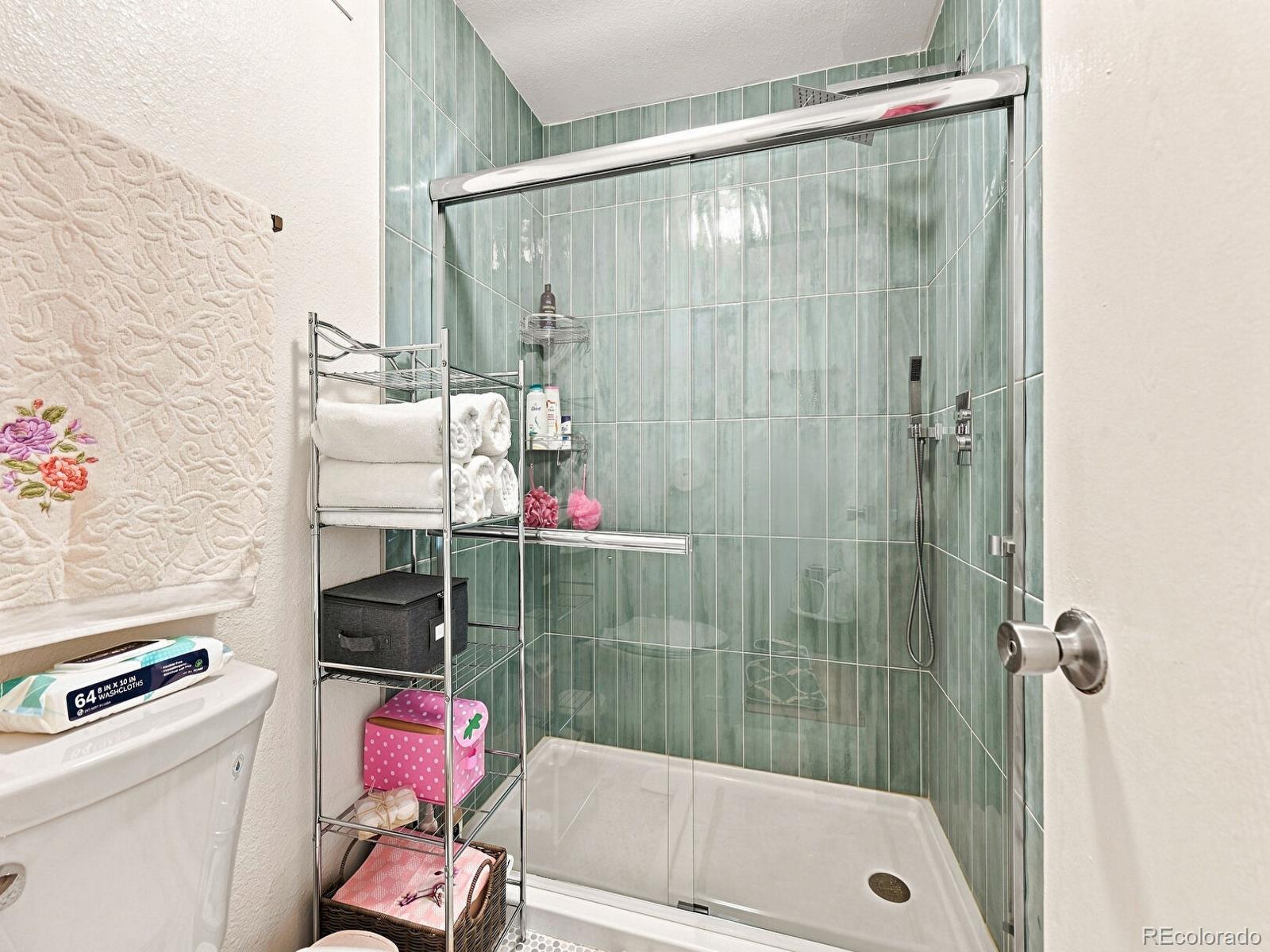 MLS Image #15 for 14499  1st. drive,aurora, Colorado