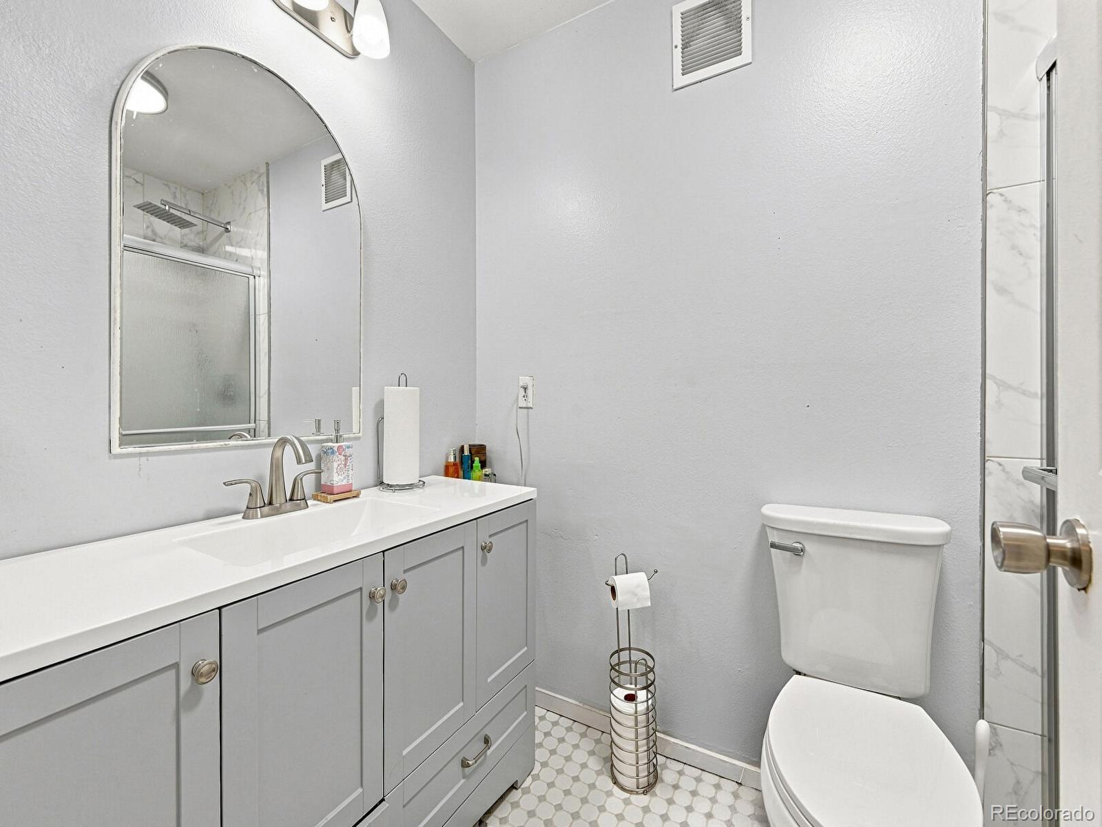 MLS Image #18 for 14499  1st. drive,aurora, Colorado