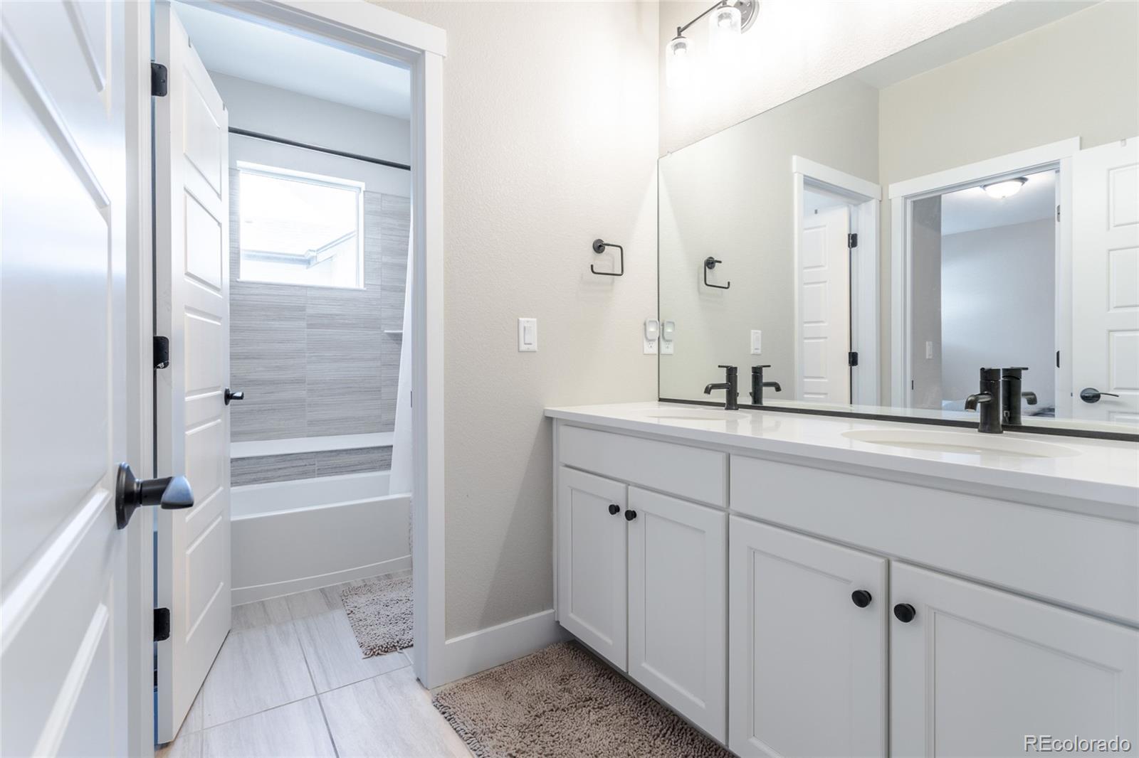 MLS Image #21 for 9759 e 62nd drive,denver, Colorado