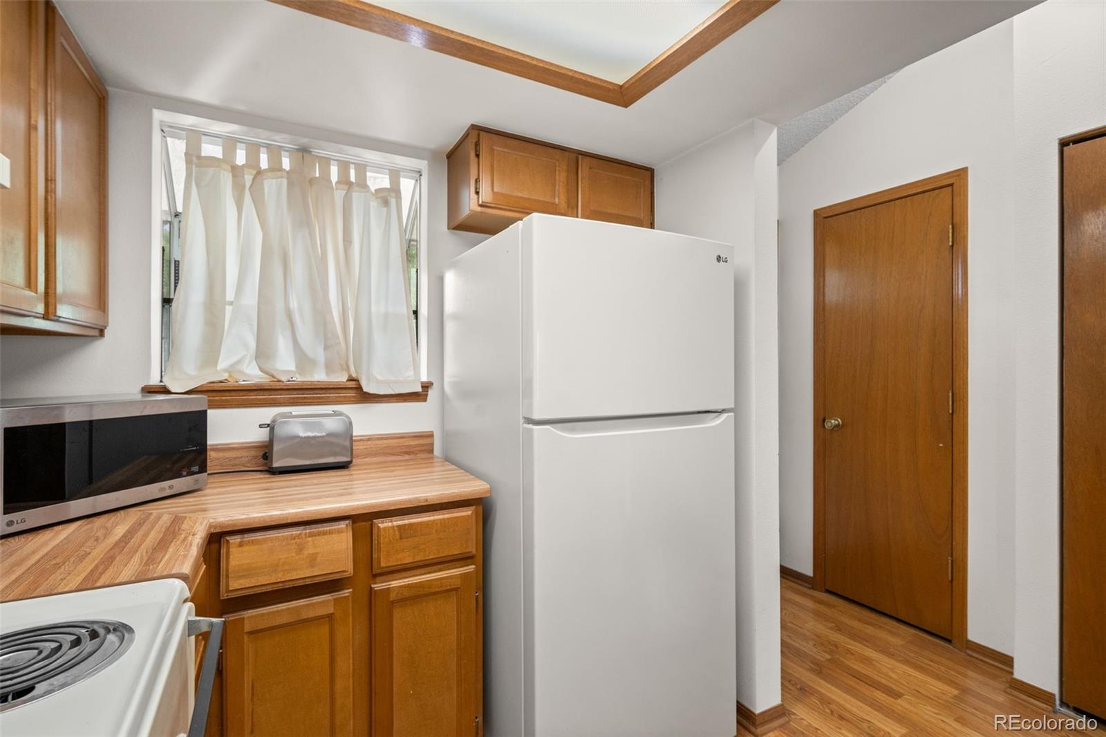 MLS Image #17 for 1921 s balsam street,denver, Colorado