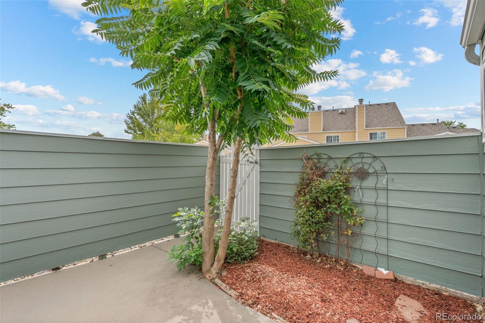 MLS Image #29 for 1921 s balsam street,denver, Colorado