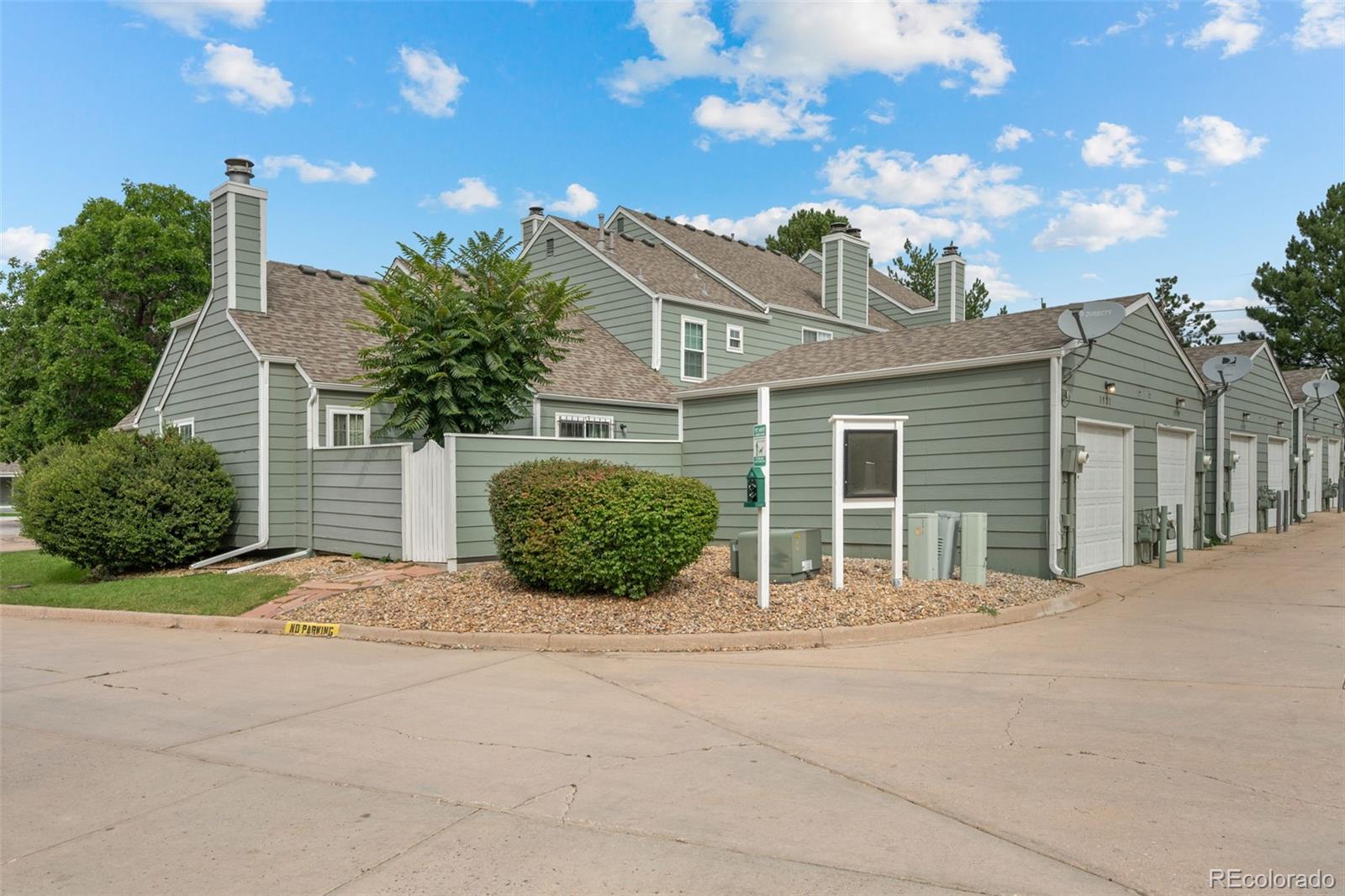MLS Image #30 for 1921 s balsam street,denver, Colorado
