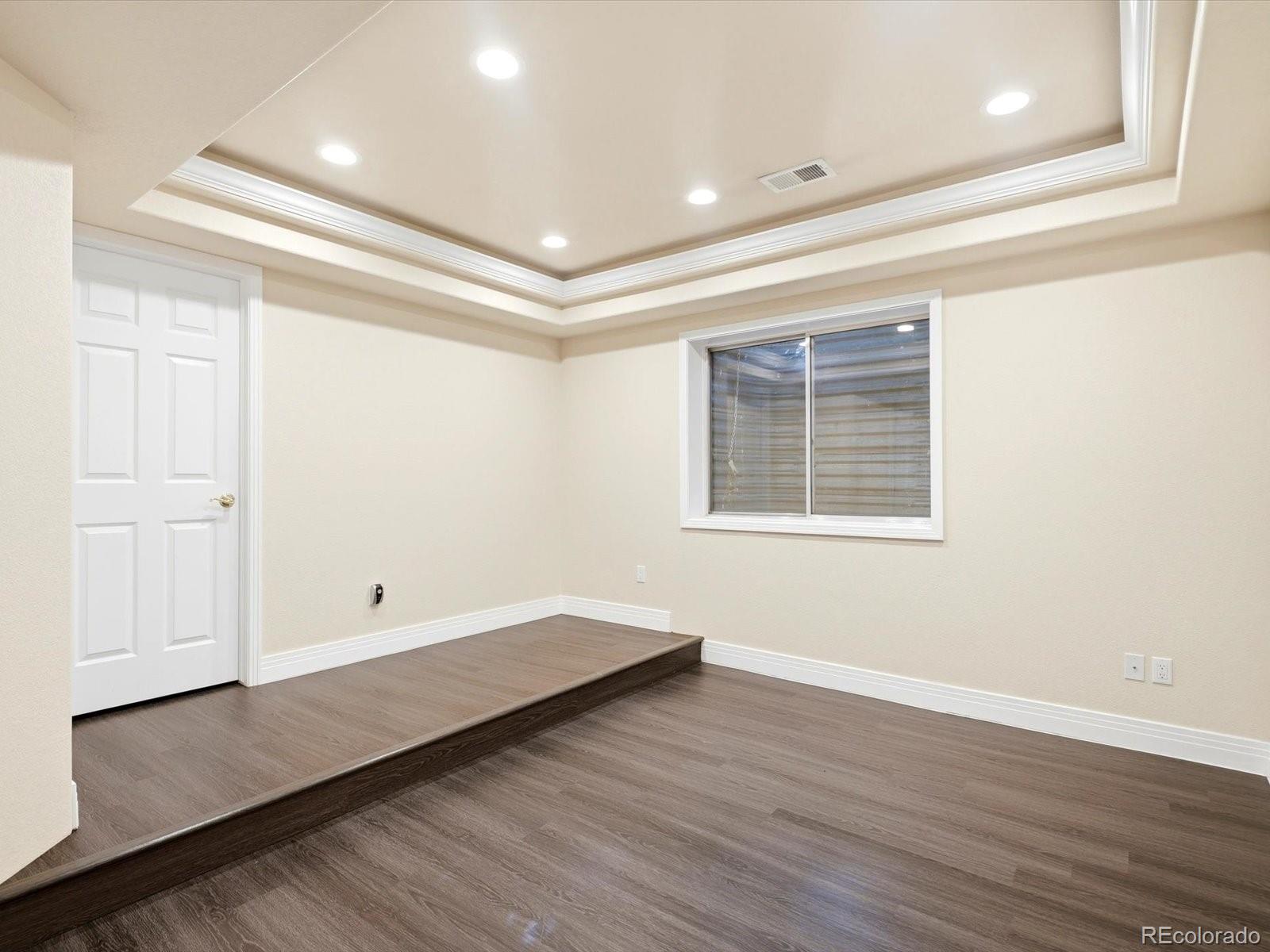 MLS Image #42 for 7844 w oxford circle,denver, Colorado