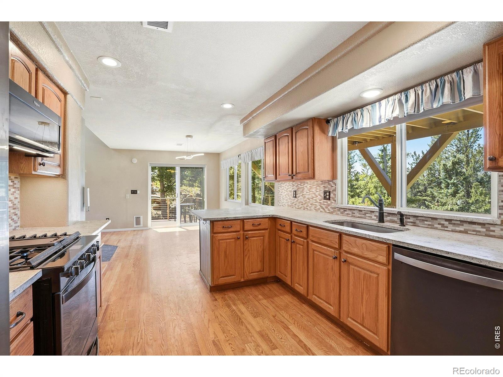 MLS Image #12 for 212  elk place,black hawk, Colorado