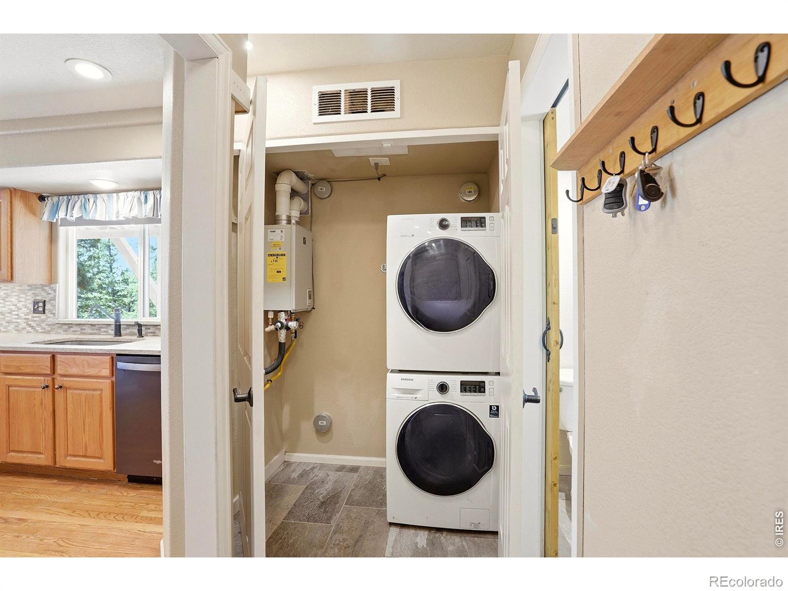 MLS Image #16 for 212  elk place,black hawk, Colorado