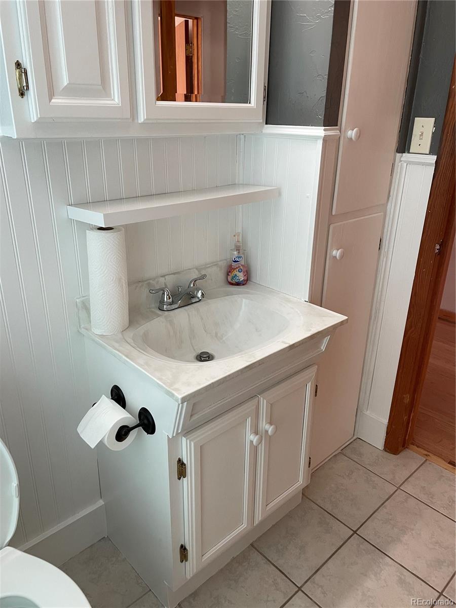 MLS Image #7 for 130  16th street,burlington, Colorado