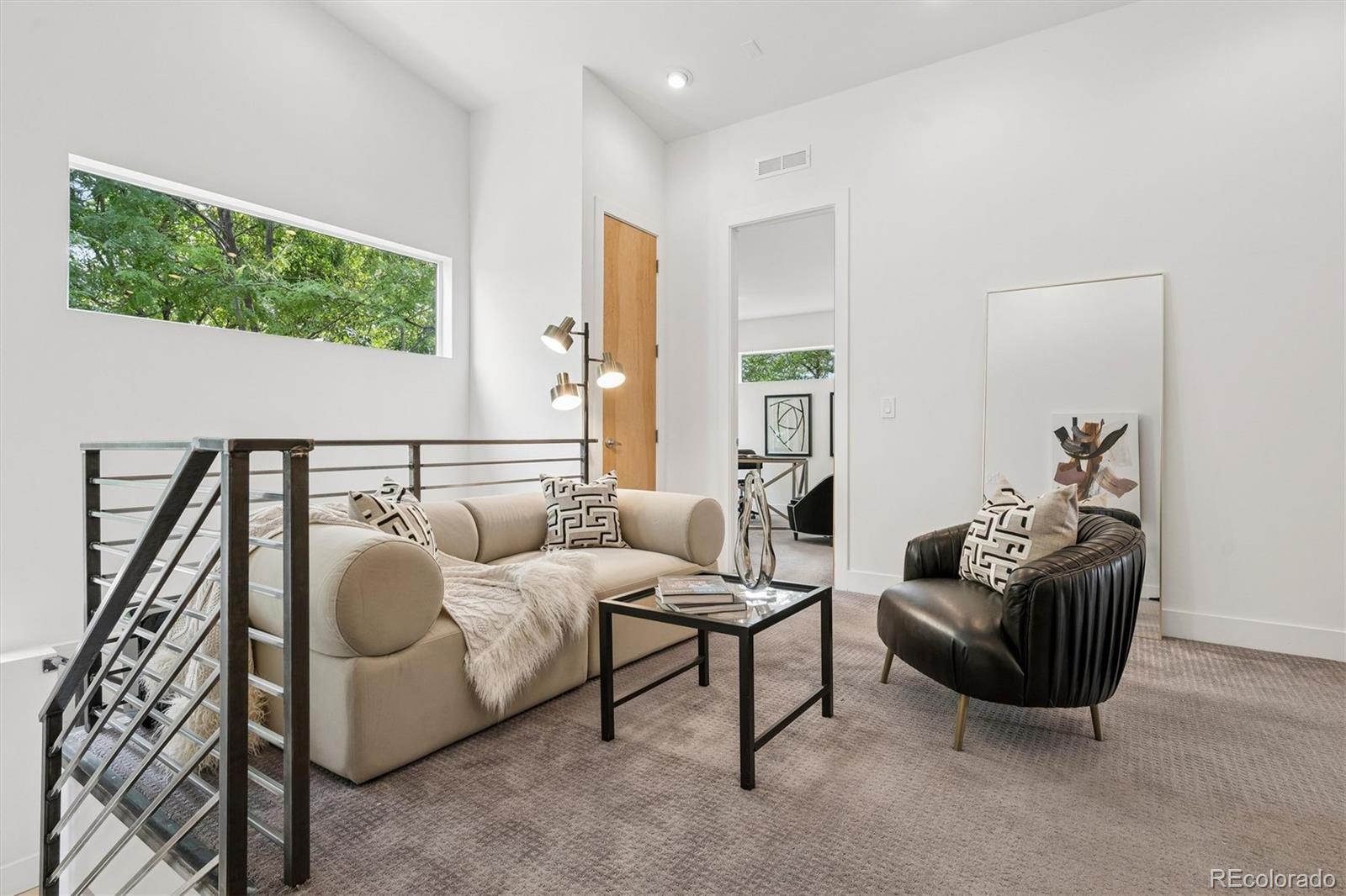 MLS Image #11 for 2125 s grant street,denver, Colorado