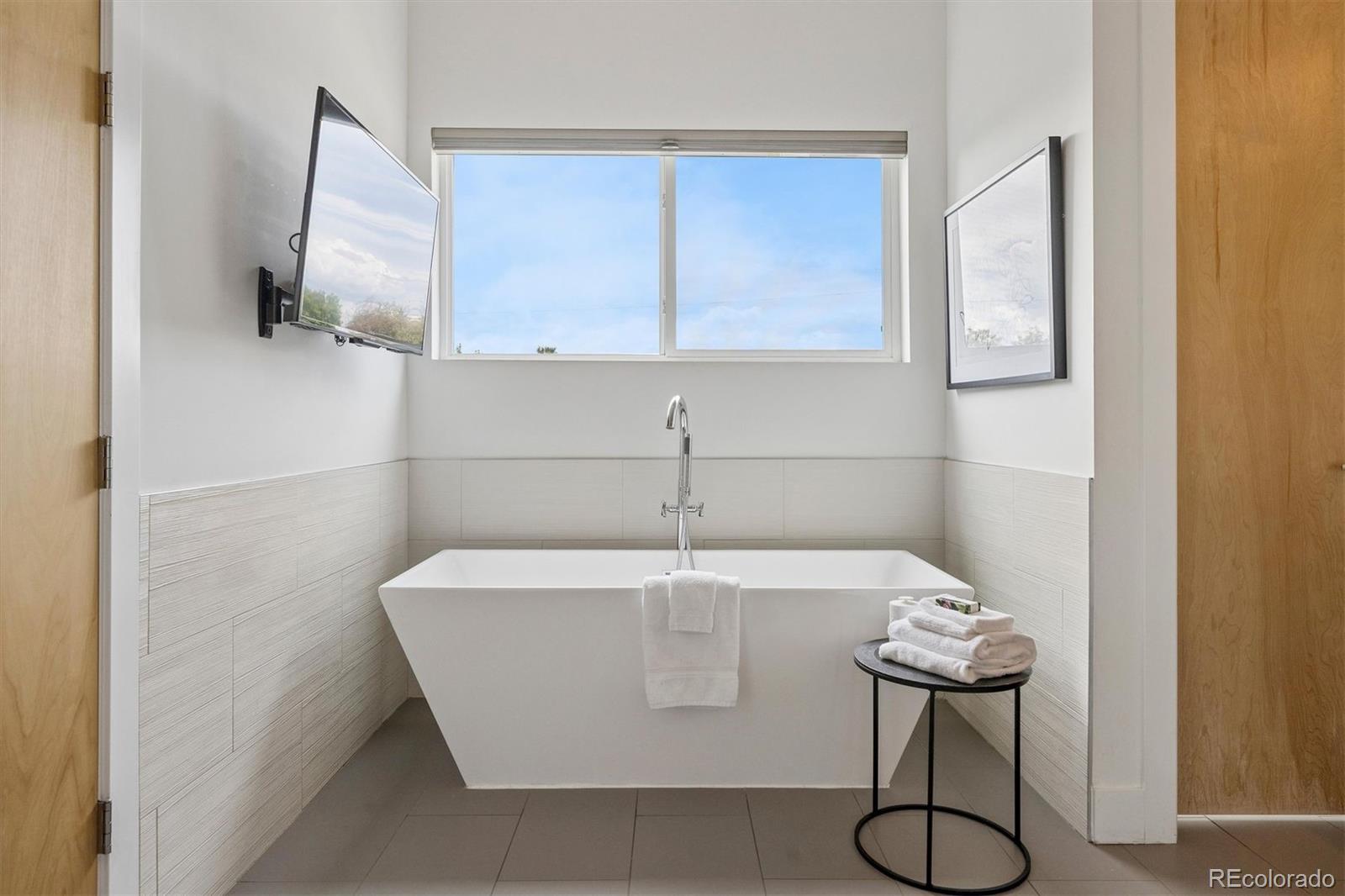 MLS Image #17 for 2125 s grant street,denver, Colorado