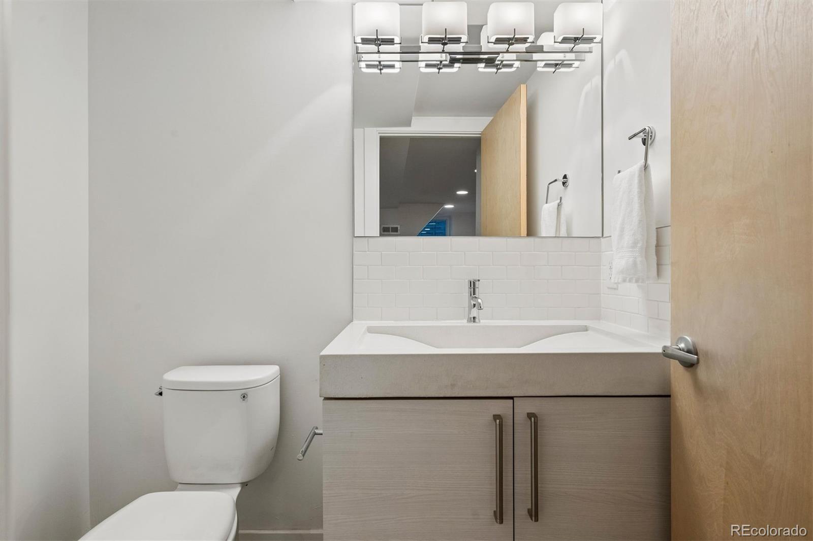 MLS Image #20 for 2125 s grant street,denver, Colorado
