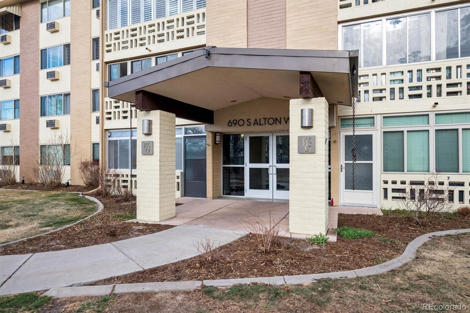 MLS Image #22 for 690 s alton way,denver, Colorado