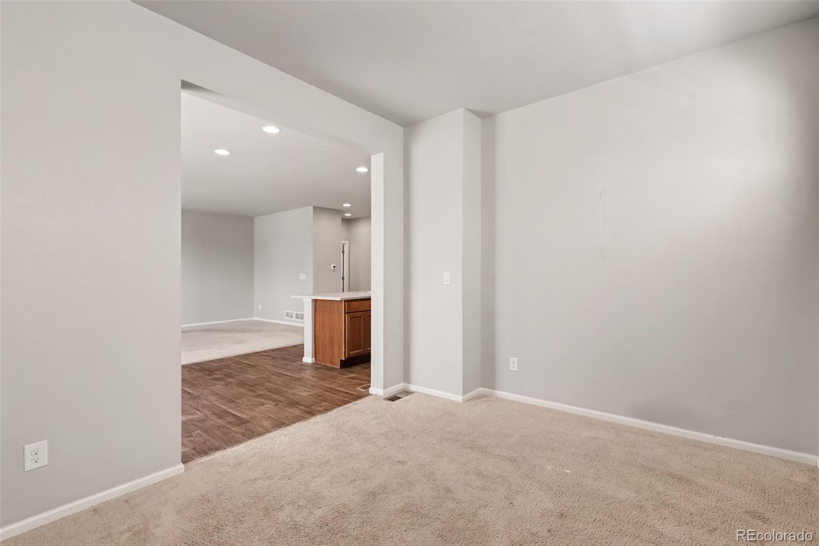 MLS Image #11 for 4709  helena street,denver, Colorado
