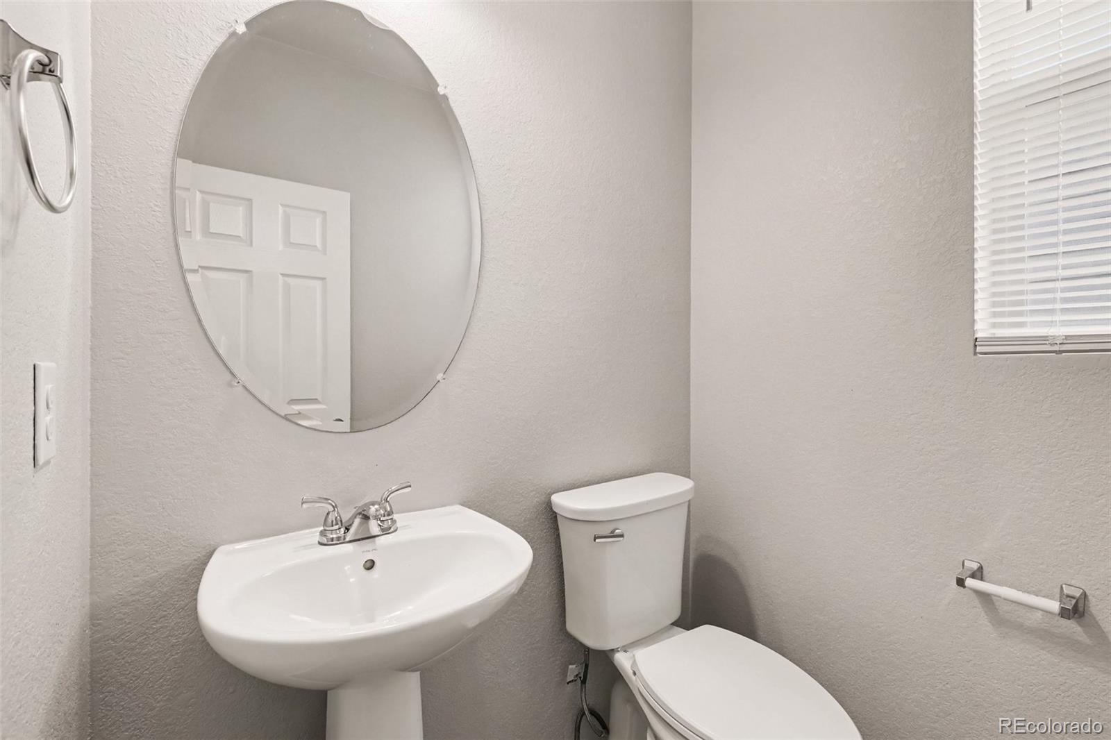 MLS Image #14 for 4709  helena street,denver, Colorado