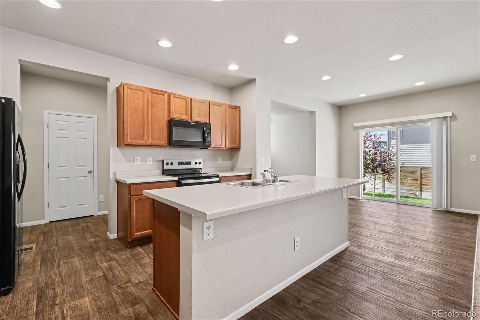 MLS Image #7 for 4709  helena street,denver, Colorado
