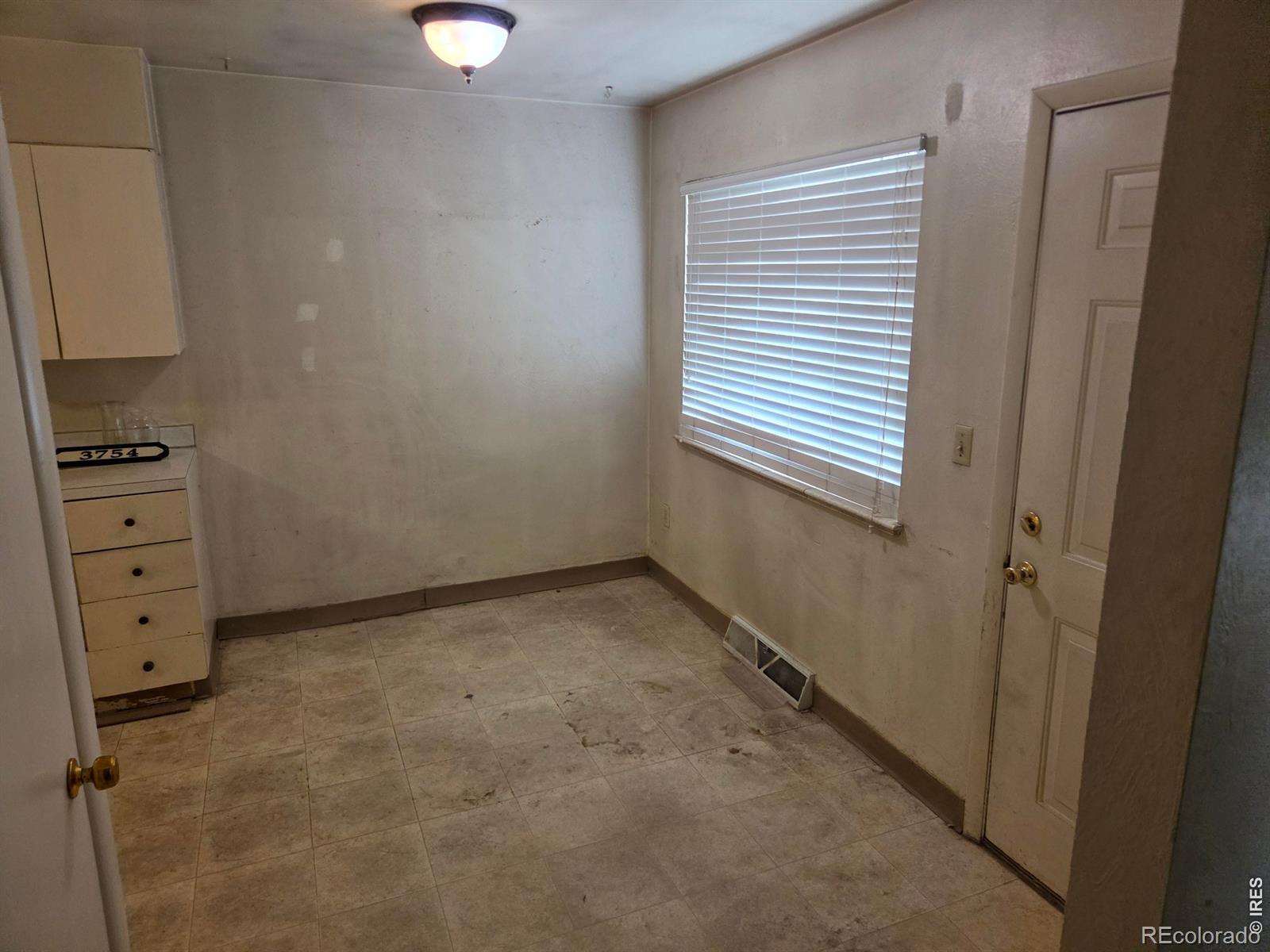 MLS Image #4 for 3754 s inca street,englewood, Colorado
