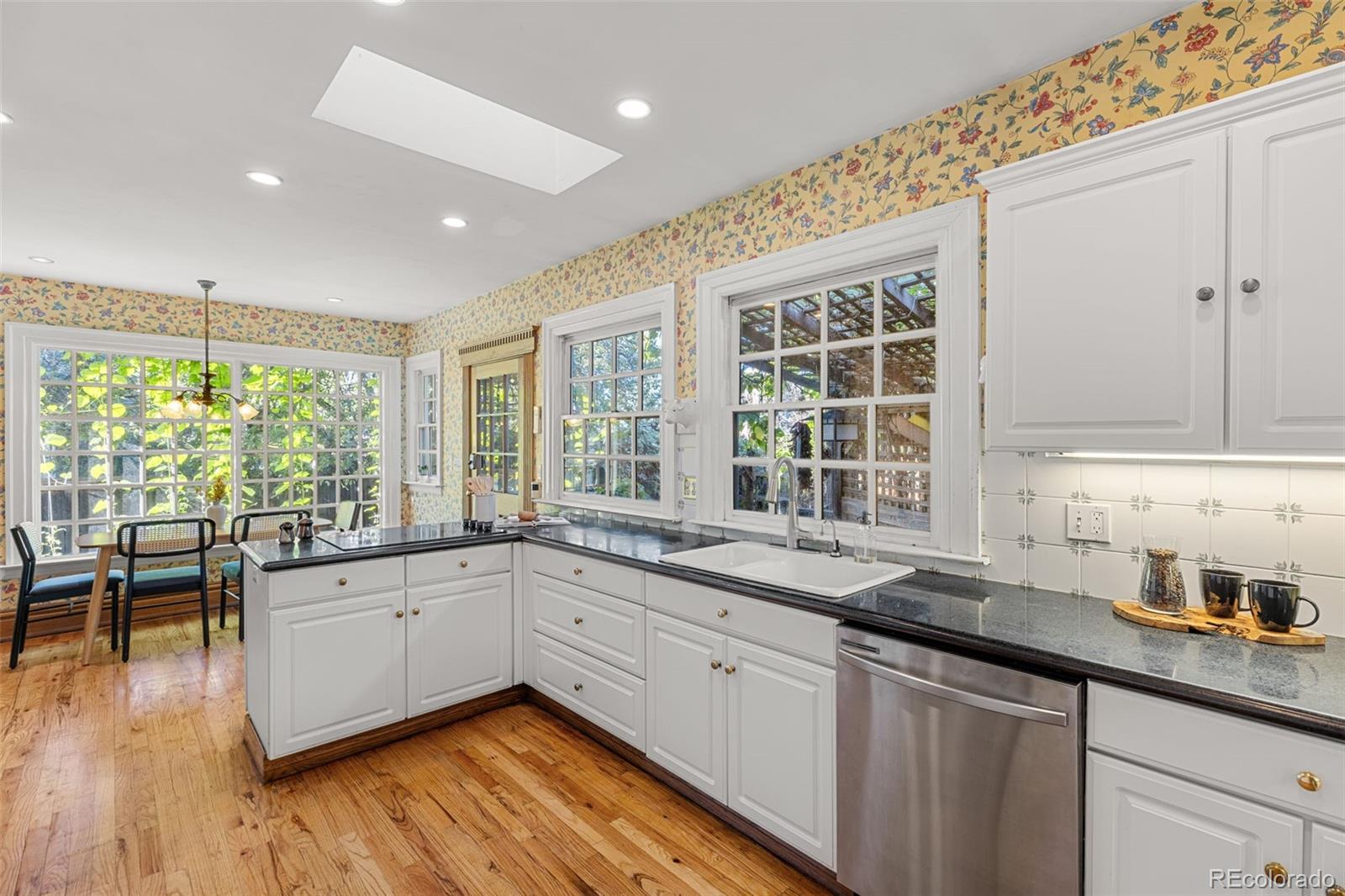 MLS Image #23 for 725 n downing street,denver, Colorado