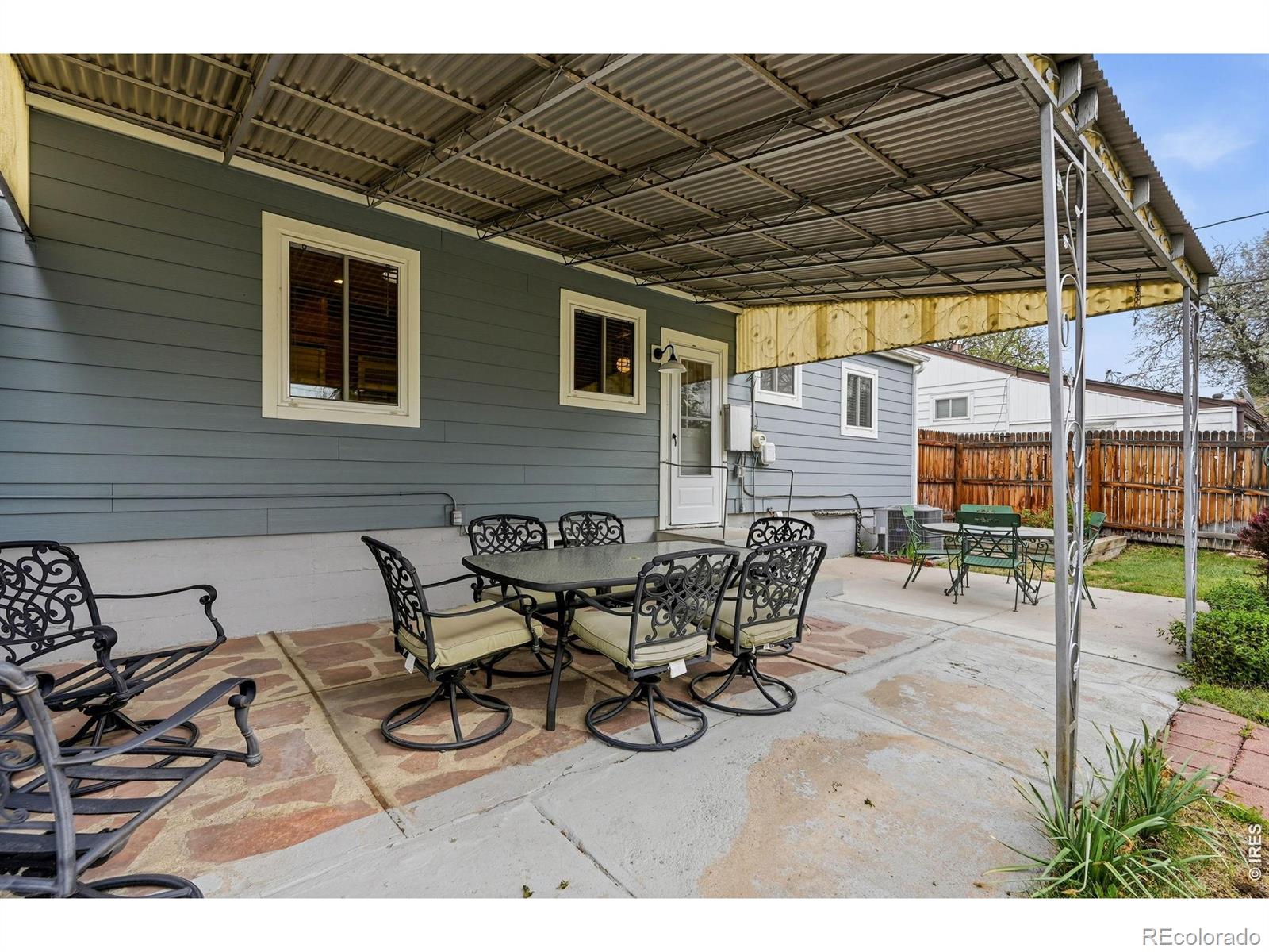 MLS Image #39 for 4676 e utah place,denver, Colorado