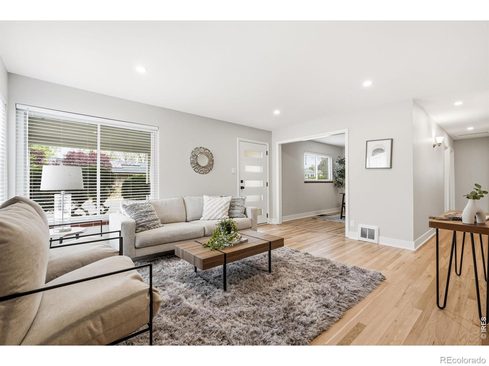 MLS Image #5 for 4676 e utah place,denver, Colorado