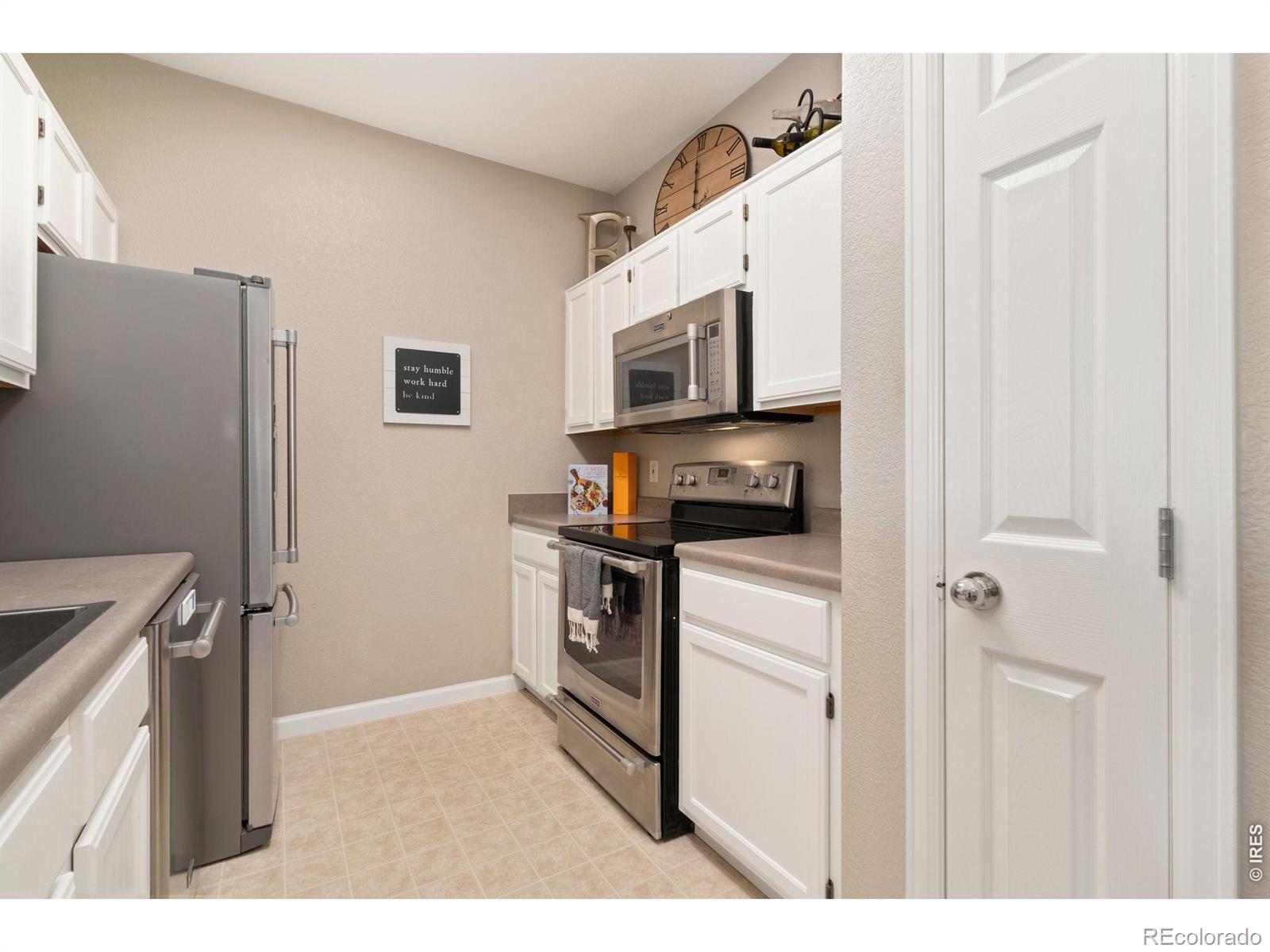 MLS Image #14 for 5620  fossil creek parkway,fort collins, Colorado