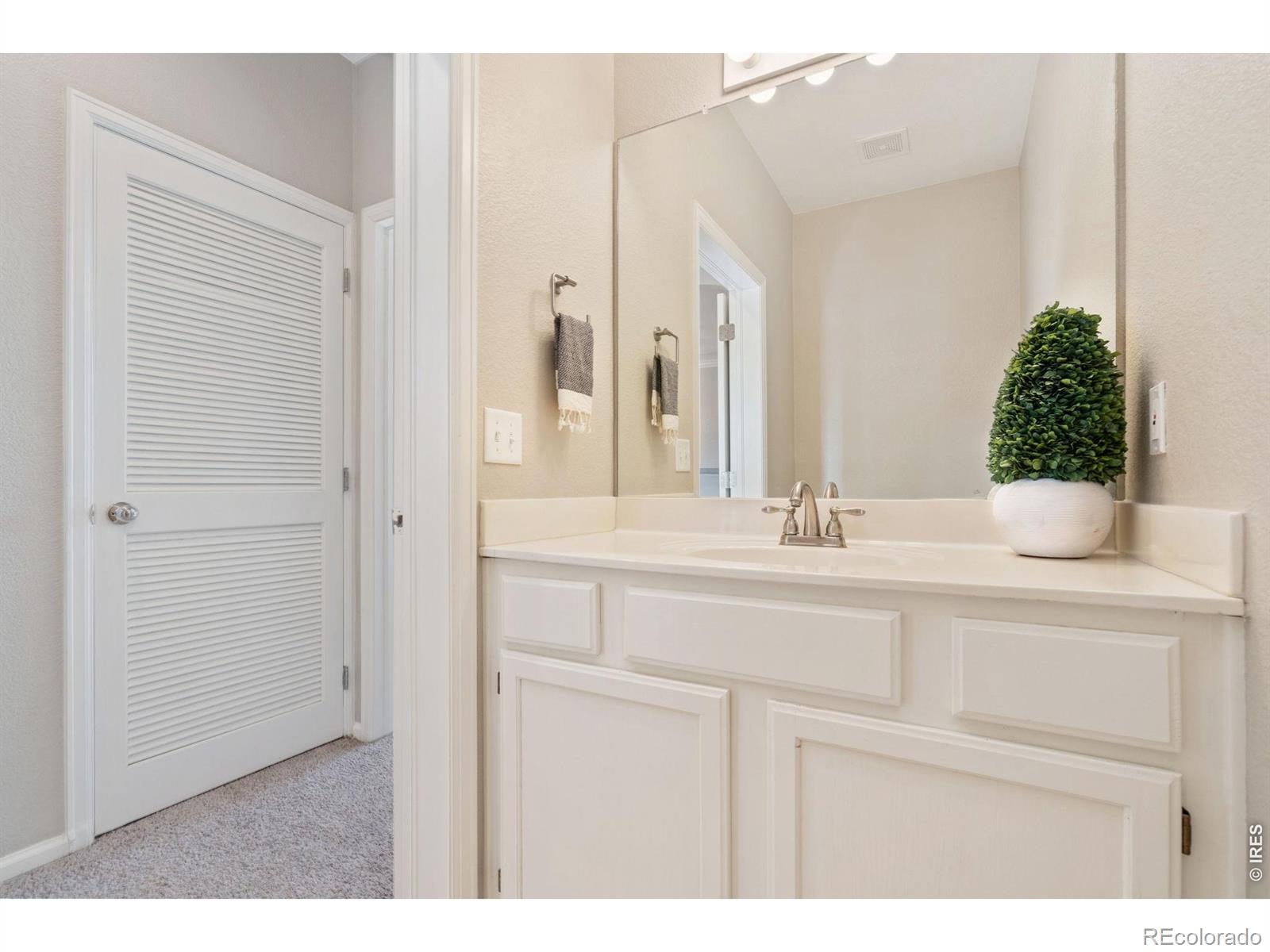 MLS Image #4 for 5620  fossil creek parkway,fort collins, Colorado