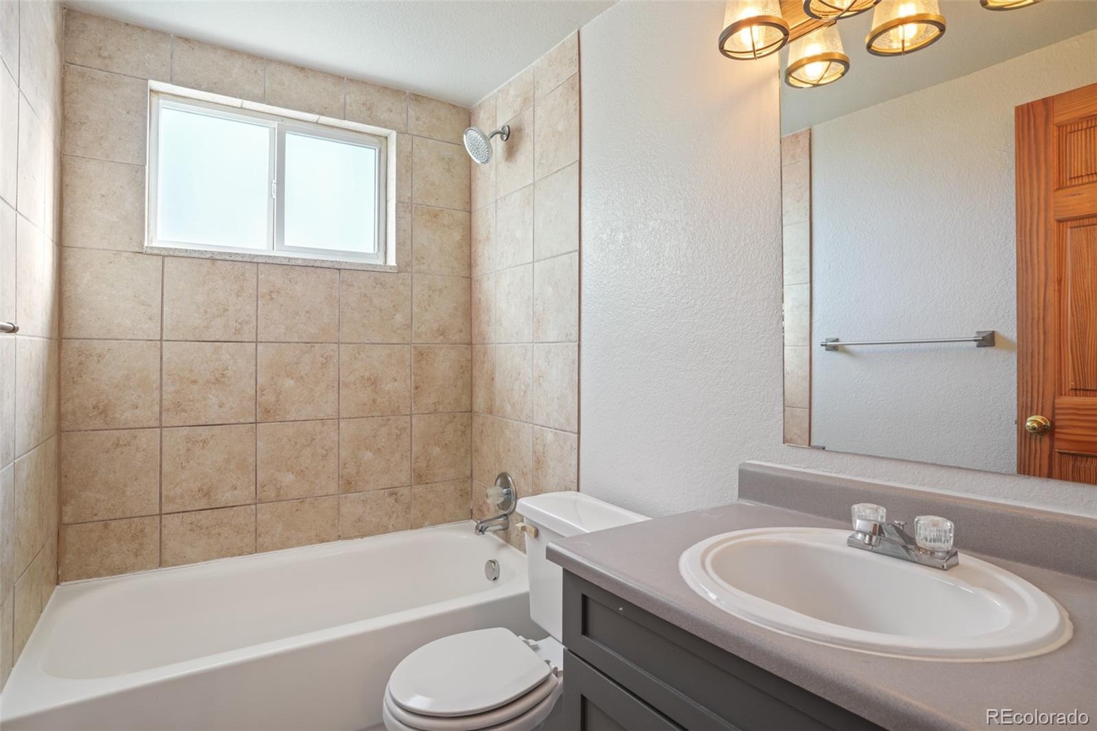 MLS Image #11 for 336 n grant street 412,denver, Colorado