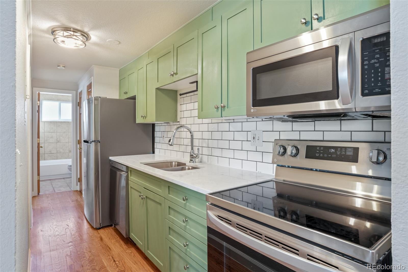 MLS Image #6 for 336 n grant street 412,denver, Colorado