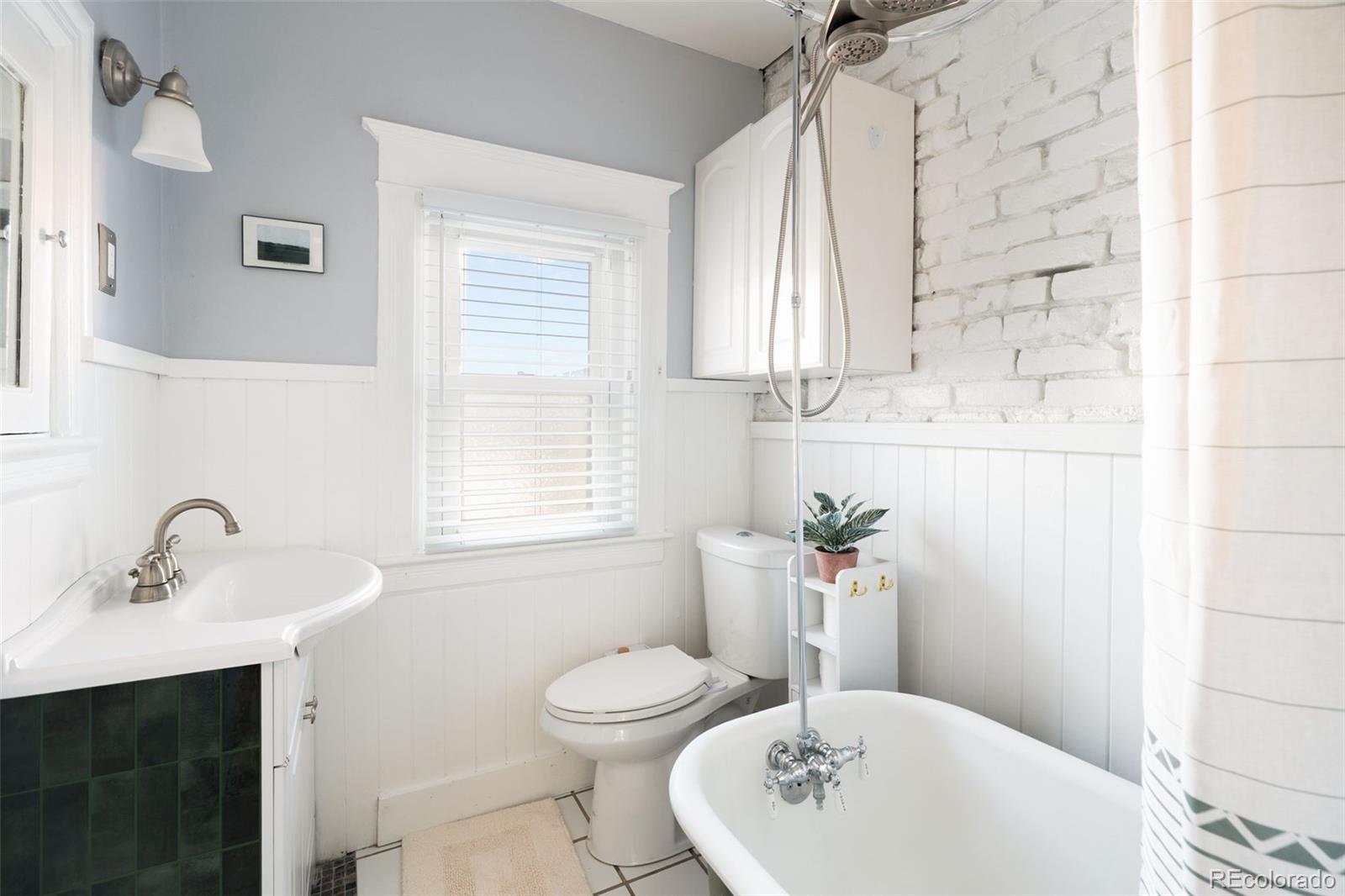 MLS Image #19 for 644 n logan street,denver, Colorado