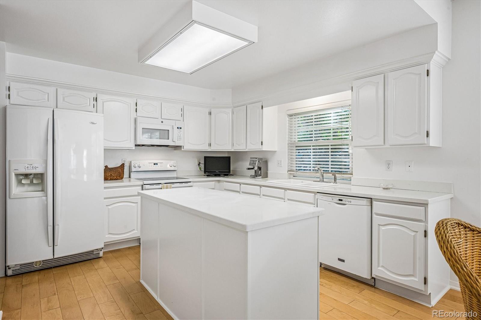 MLS Image #8 for 7454  tenby court,castle pines, Colorado