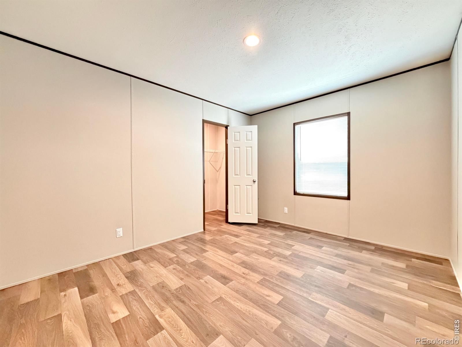 MLS Image #11 for 103  beach drive,log lane village, Colorado