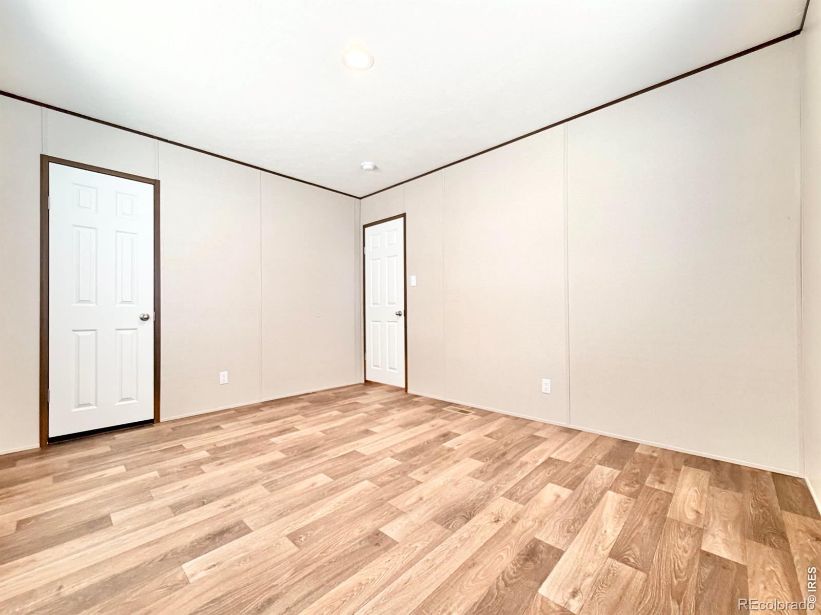MLS Image #14 for 103  beach drive,log lane village, Colorado