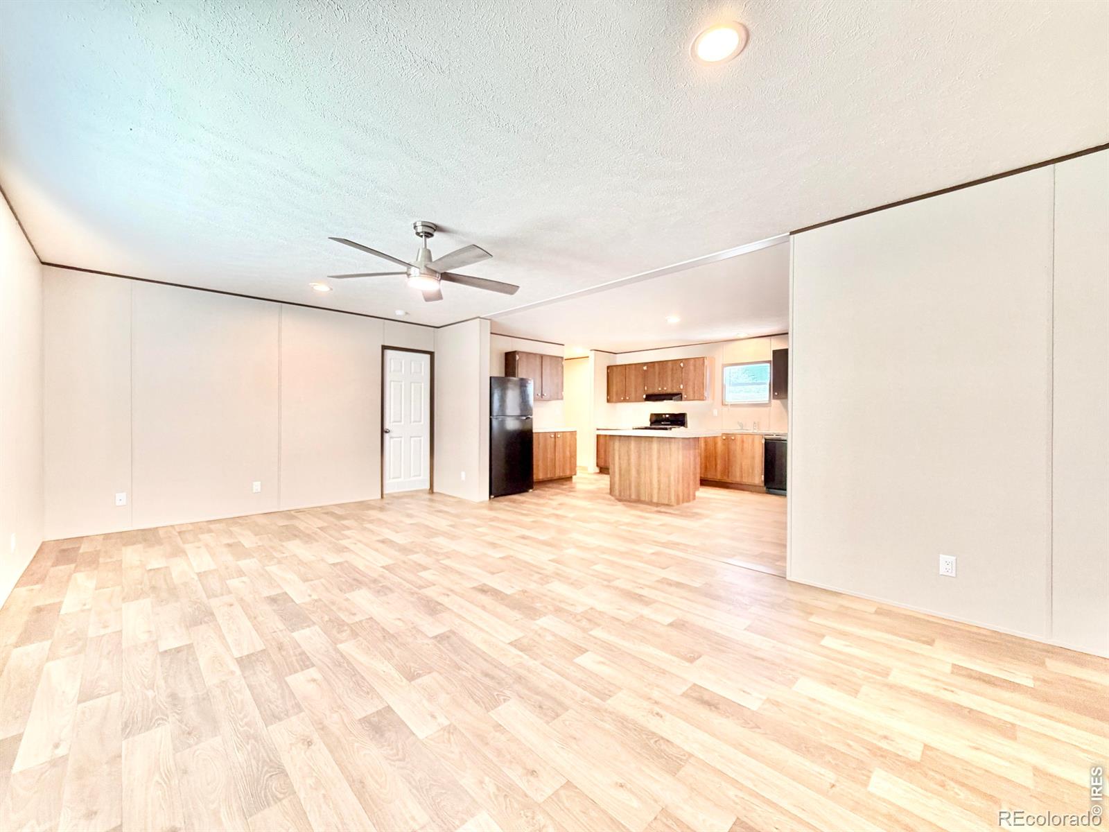 MLS Image #2 for 103  beach drive,log lane village, Colorado