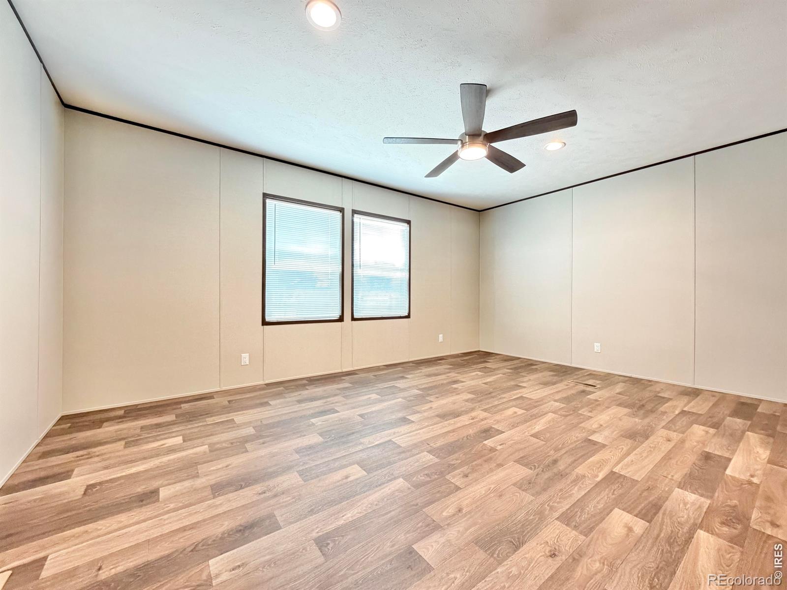 MLS Image #20 for 103  beach drive,log lane village, Colorado