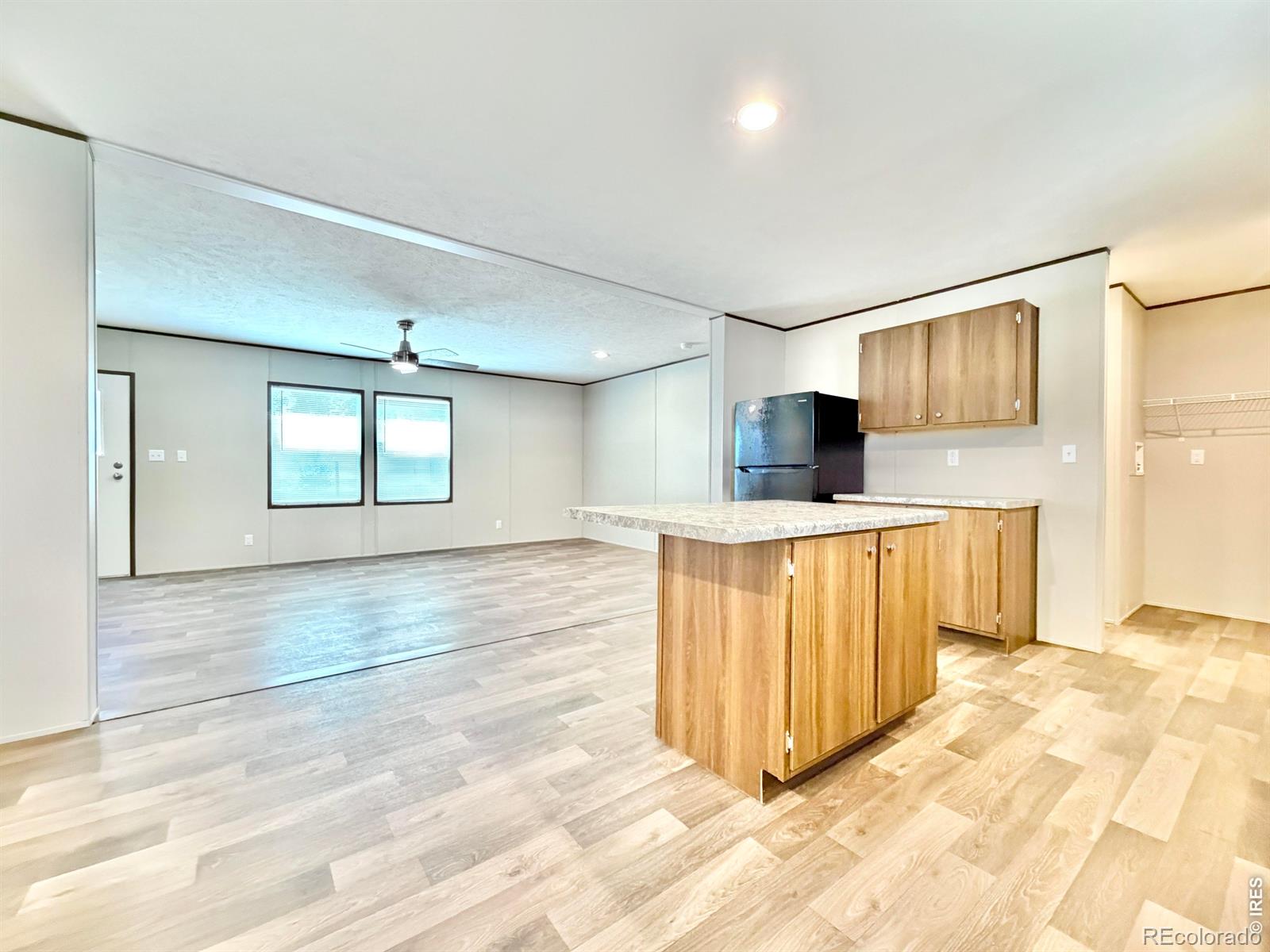 MLS Image #6 for 103  beach drive,log lane village, Colorado