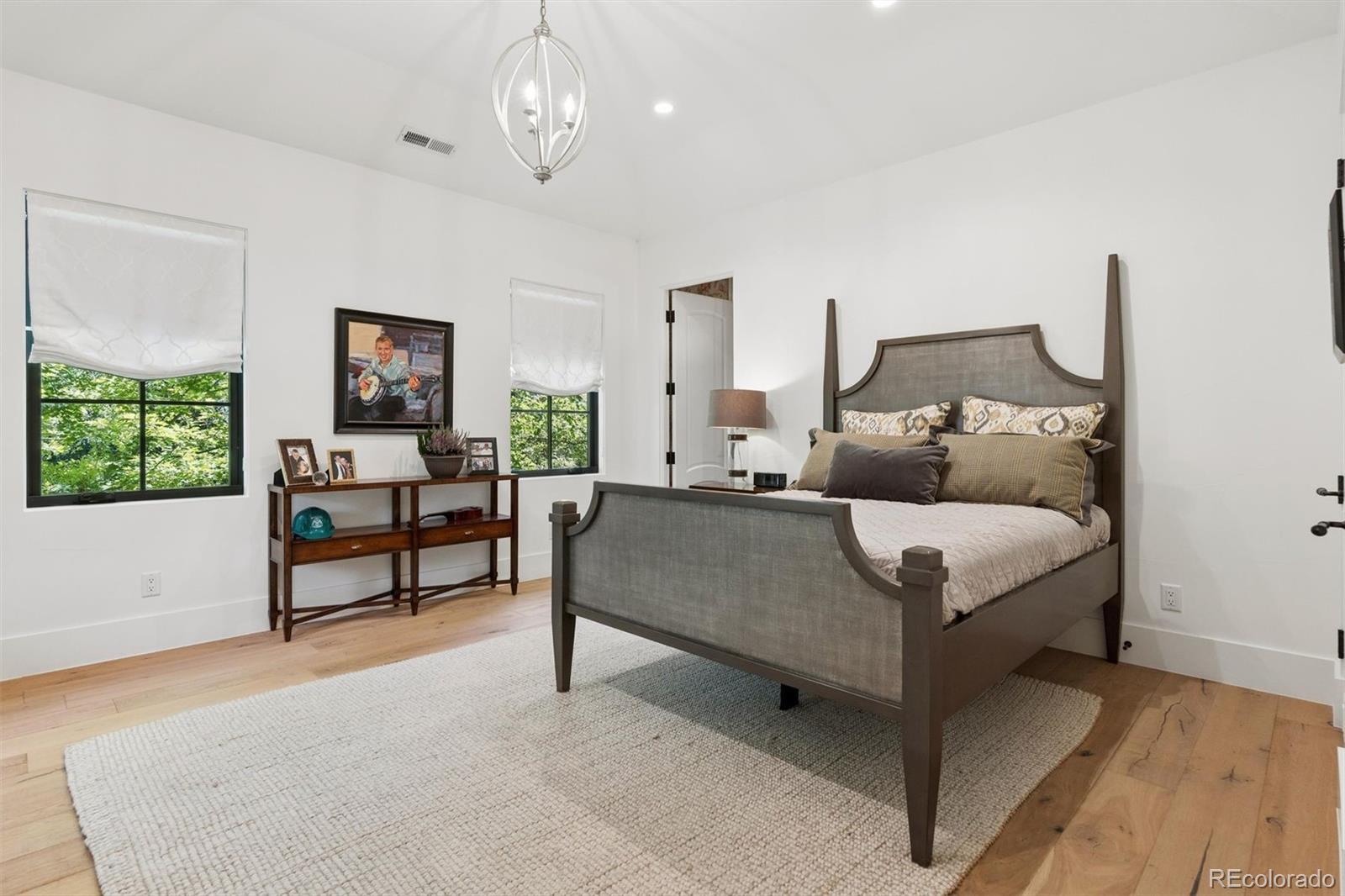 MLS Image #31 for 2201 s adams street,denver, Colorado