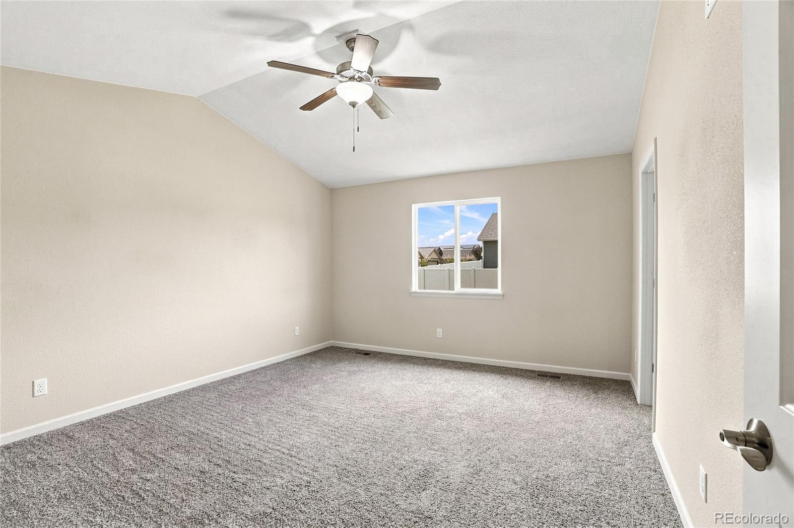 MLS Image #14 for 2436  heather lane,evans, Colorado