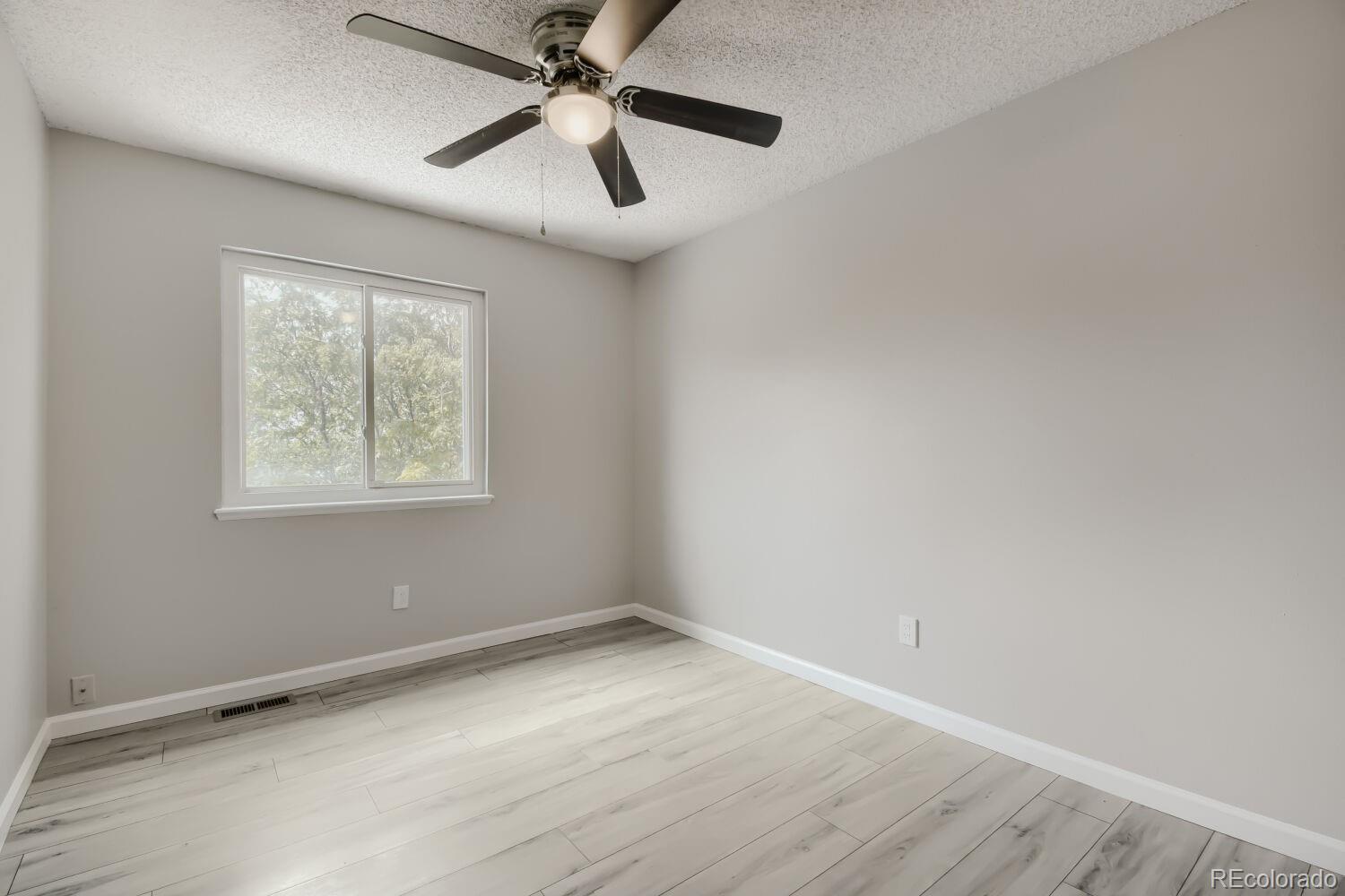 MLS Image #13 for 10147  saint paul street,thornton, Colorado
