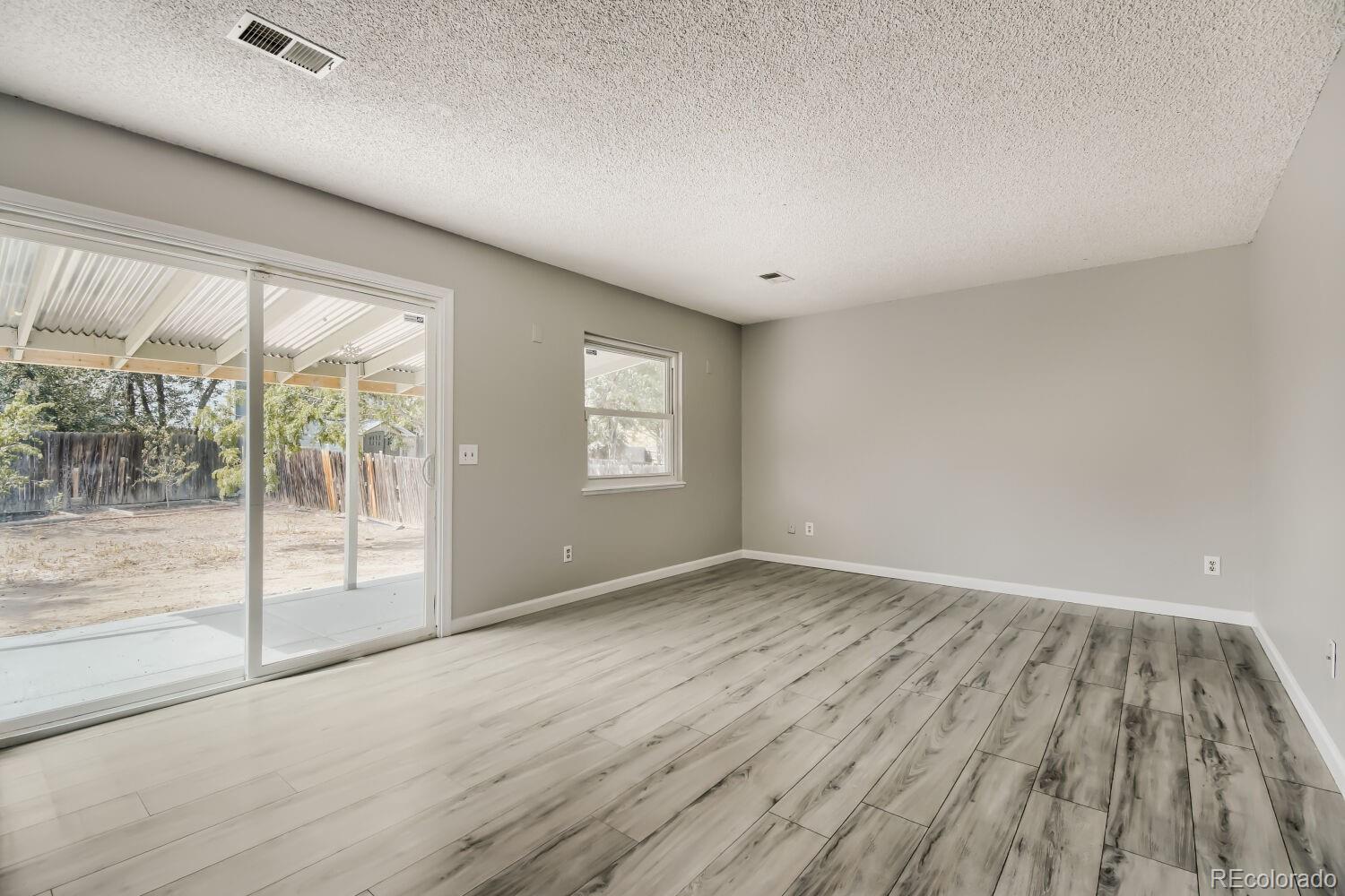 MLS Image #7 for 10147  saint paul street,thornton, Colorado
