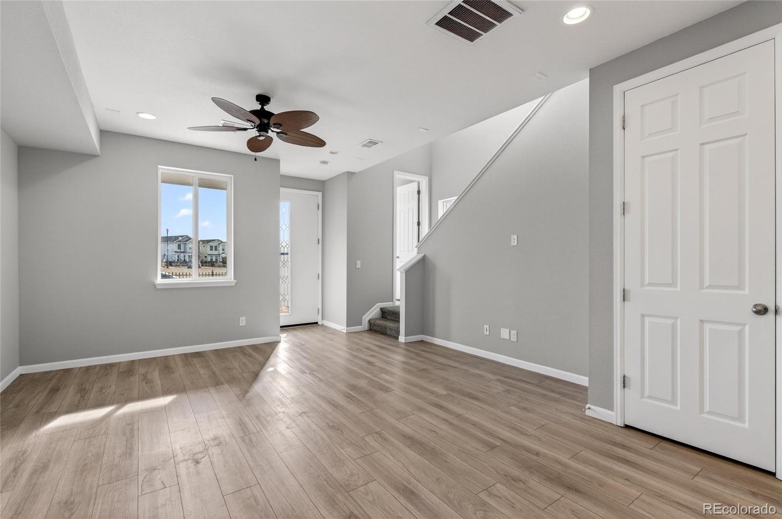 MLS Image #3 for 23584 e 5th place ,aurora, Colorado
