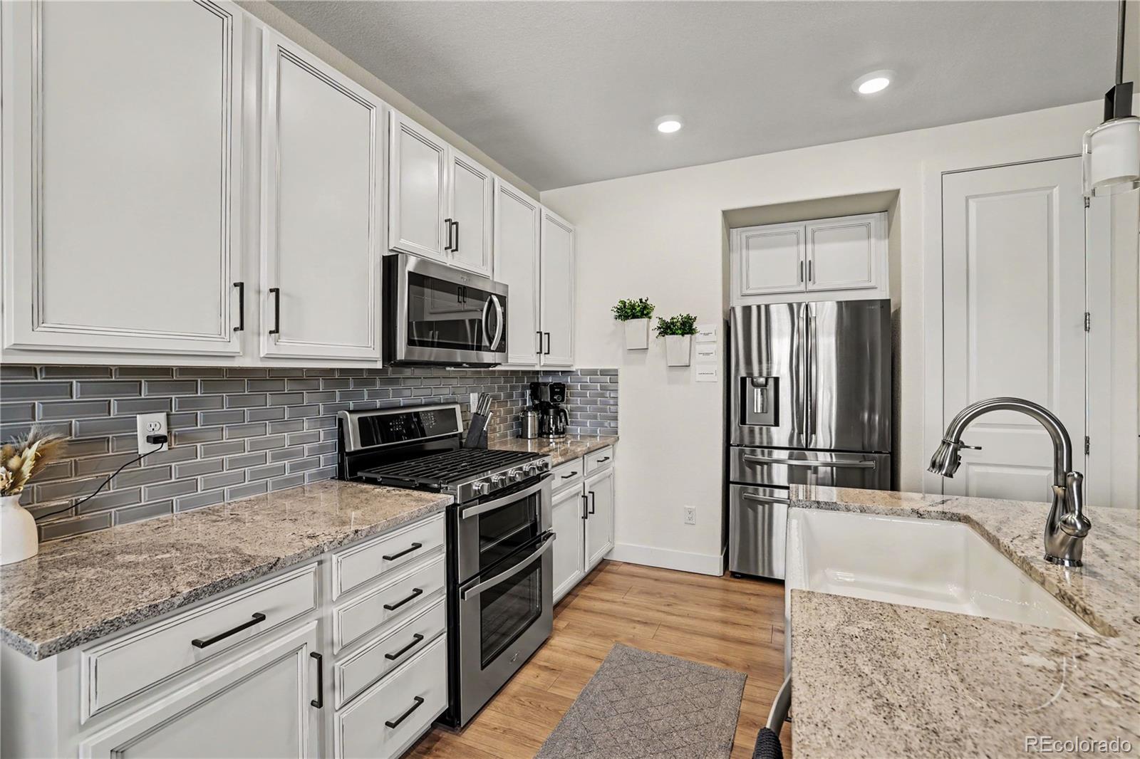 MLS Image #10 for 8863  fraser river loop ,littleton, Colorado