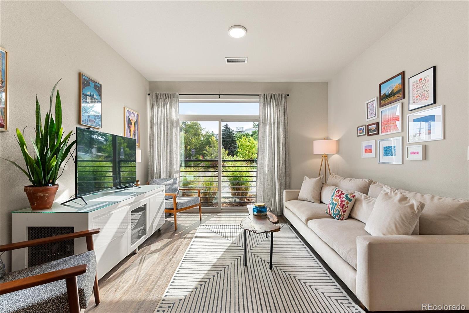 MLS Image #2 for 155 s monaco street parkway,denver, Colorado