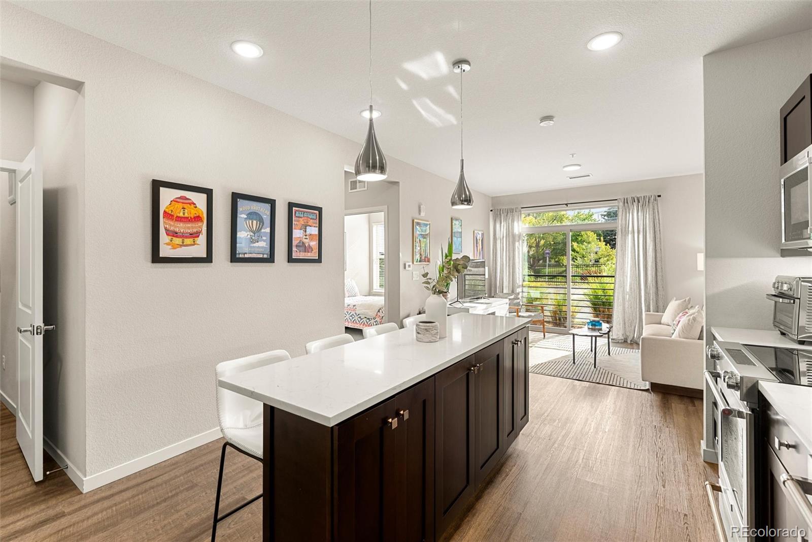 MLS Image #4 for 155 s monaco street parkway,denver, Colorado